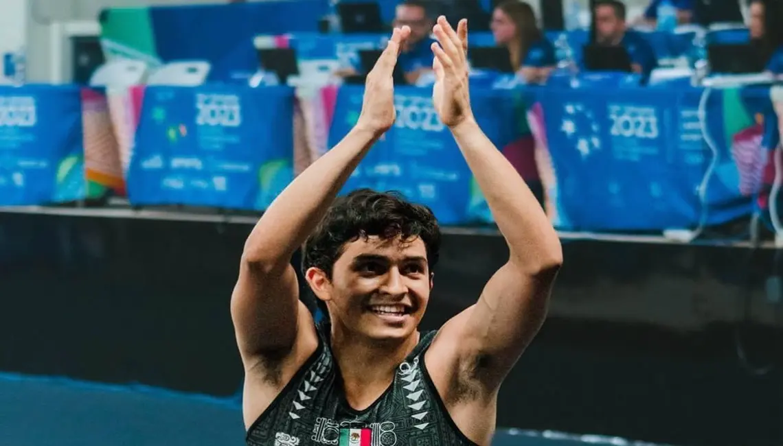 Gimnasia mexicana de trampolín destaca en campeonato de Colombia