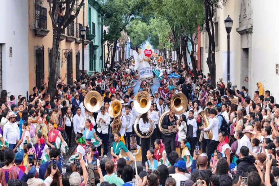 oaxaca-guelaguetza-calles.webp