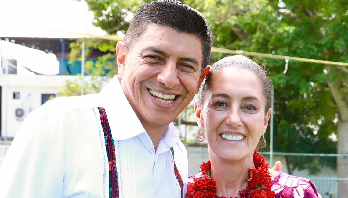 Salomón Jara Cruz, gobernador de Oaxaca, y Claudia Sheinbaum Pardo, Presidenta electa de México.