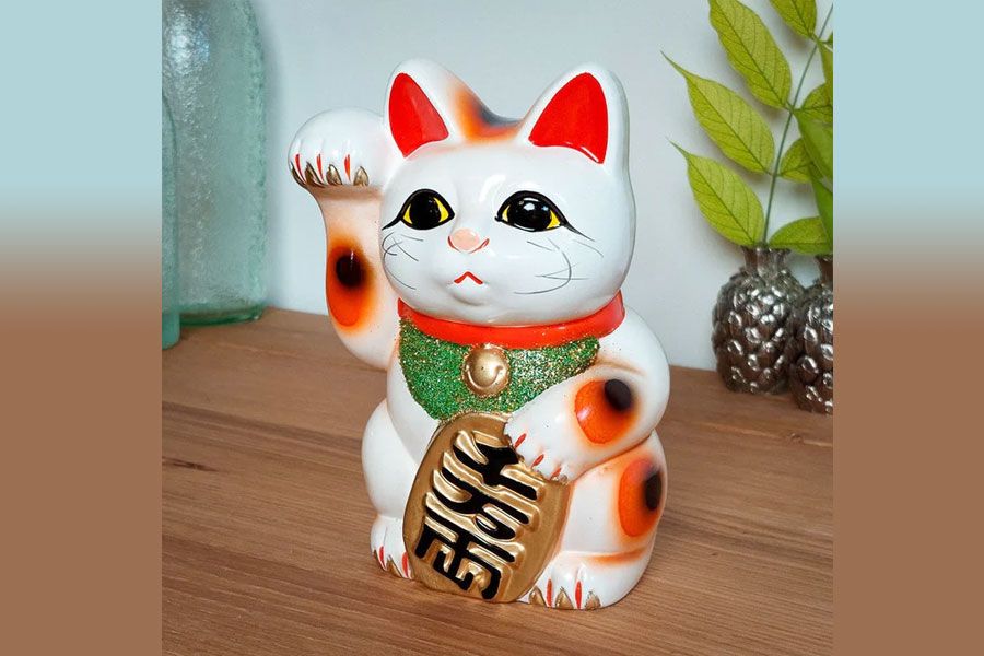 Maneki-Neko: el enigmático gato de la suerte en la cultura japonesa