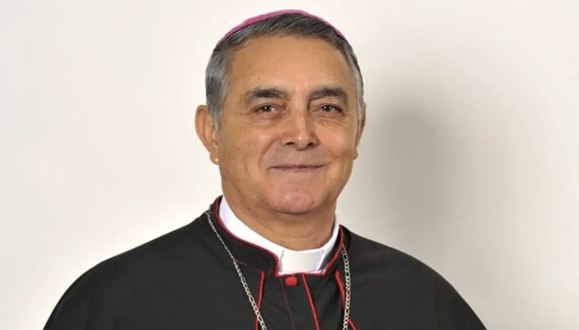 Retrato del obispo emérito Salvador Rangel Mendoza.