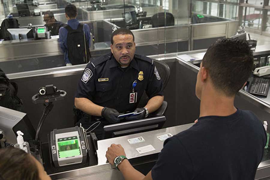 Claves para pasar la entrevista con la CBP en Estados Unidos