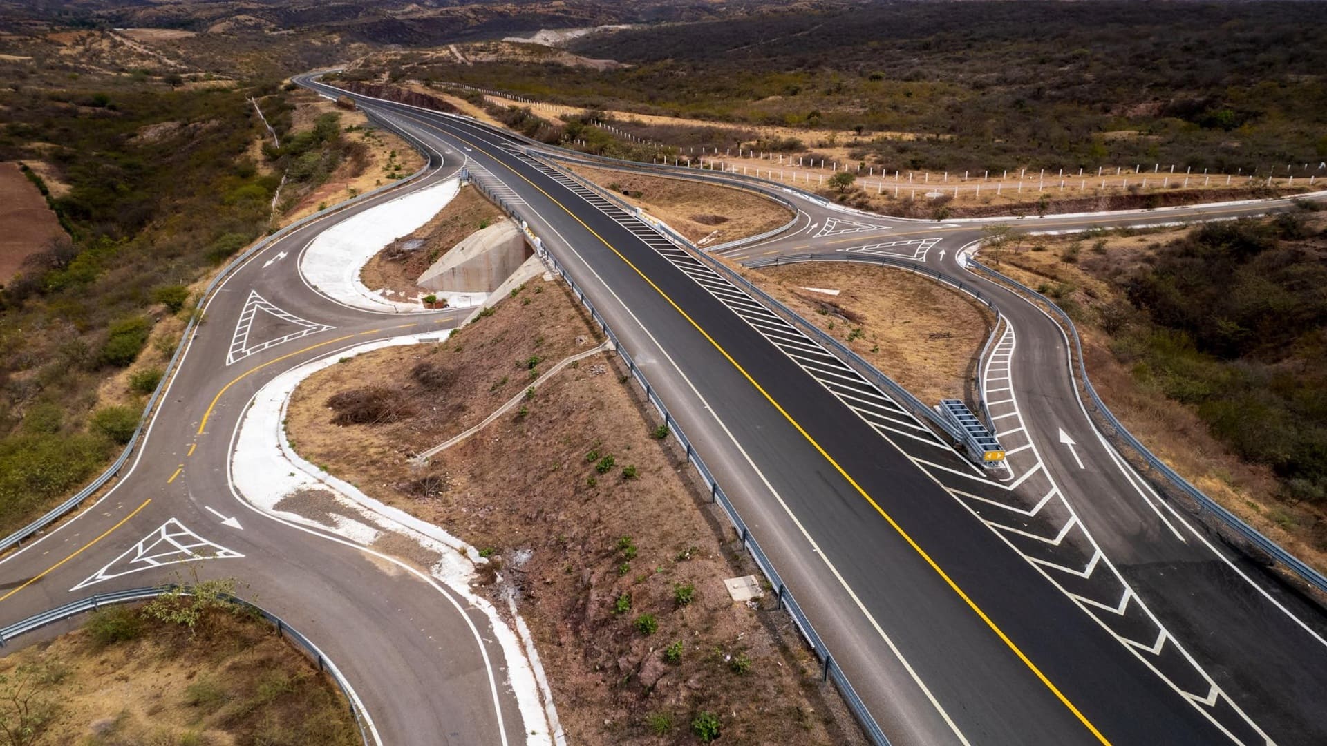AMLO y Jara Cruz inauguran la autopista Barranca Larga–Ventanilla tras una inversión de 13 mil mdp