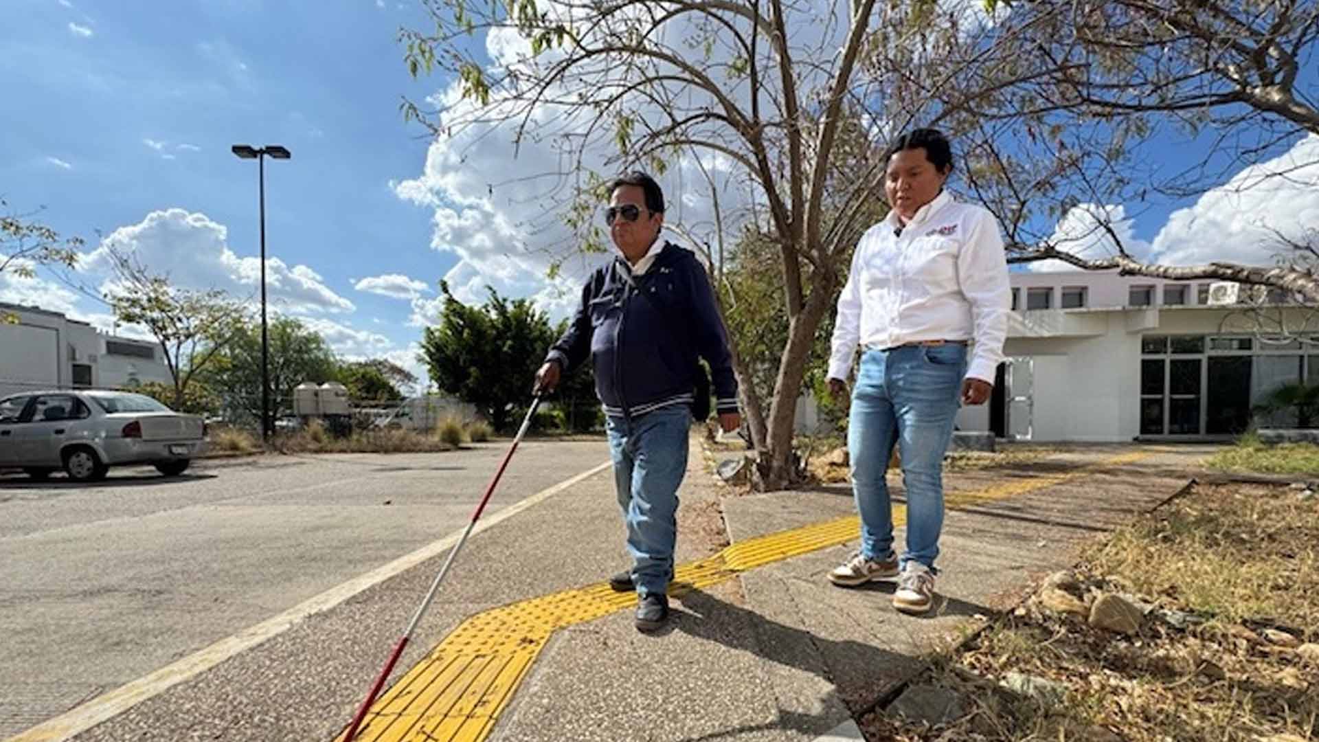 DIF Oaxaca invita a personas con discapacidad visual para inscribirse en el CECYD