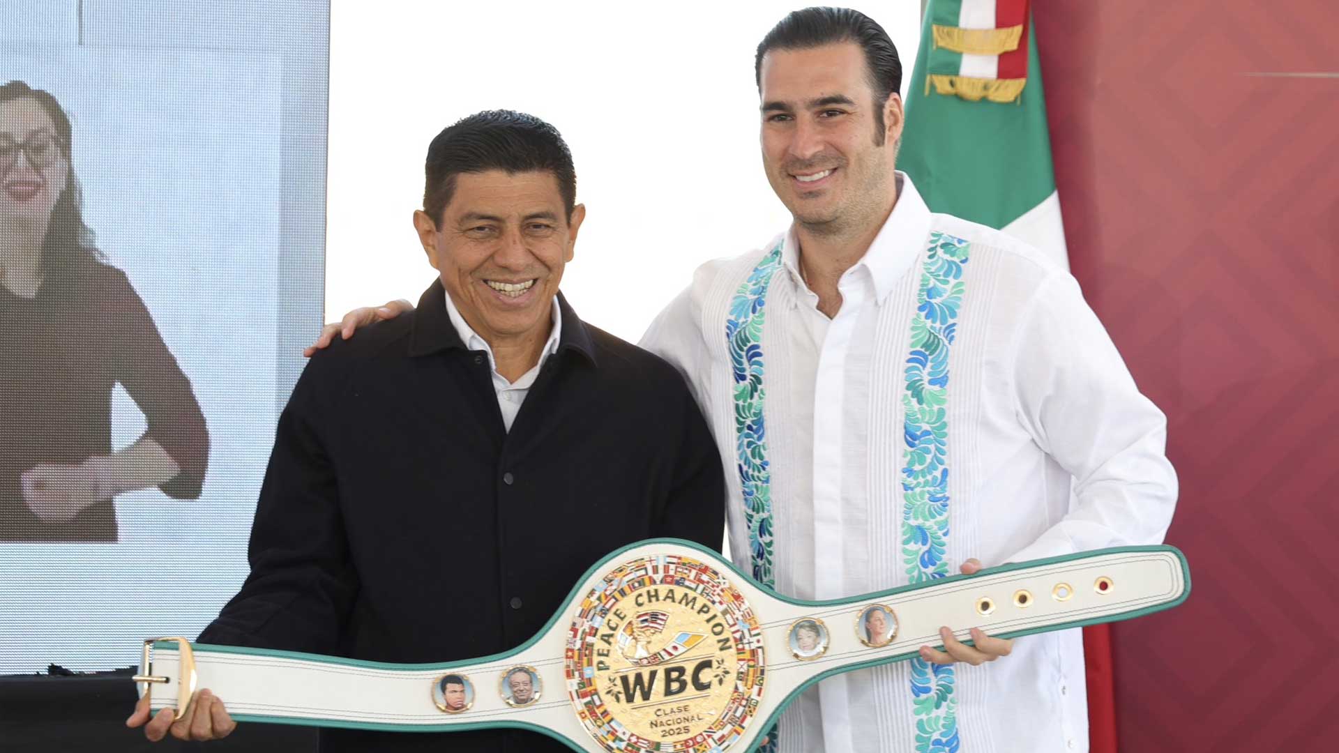 Oaxaca se suma a la Clase Nacional Boxeando por la Paz; el Gobernador Jara Cruz firmó el Cinturón por la Paz