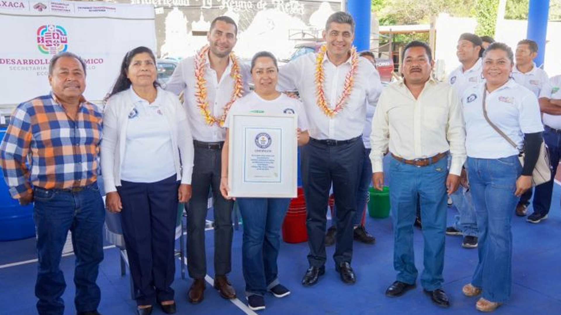 SEDECO invierte más de 2 mdp en equipo para productores de queso y quesillo SEDECO invierte más de 2 mdp en equipo para productores de queso y quesillo