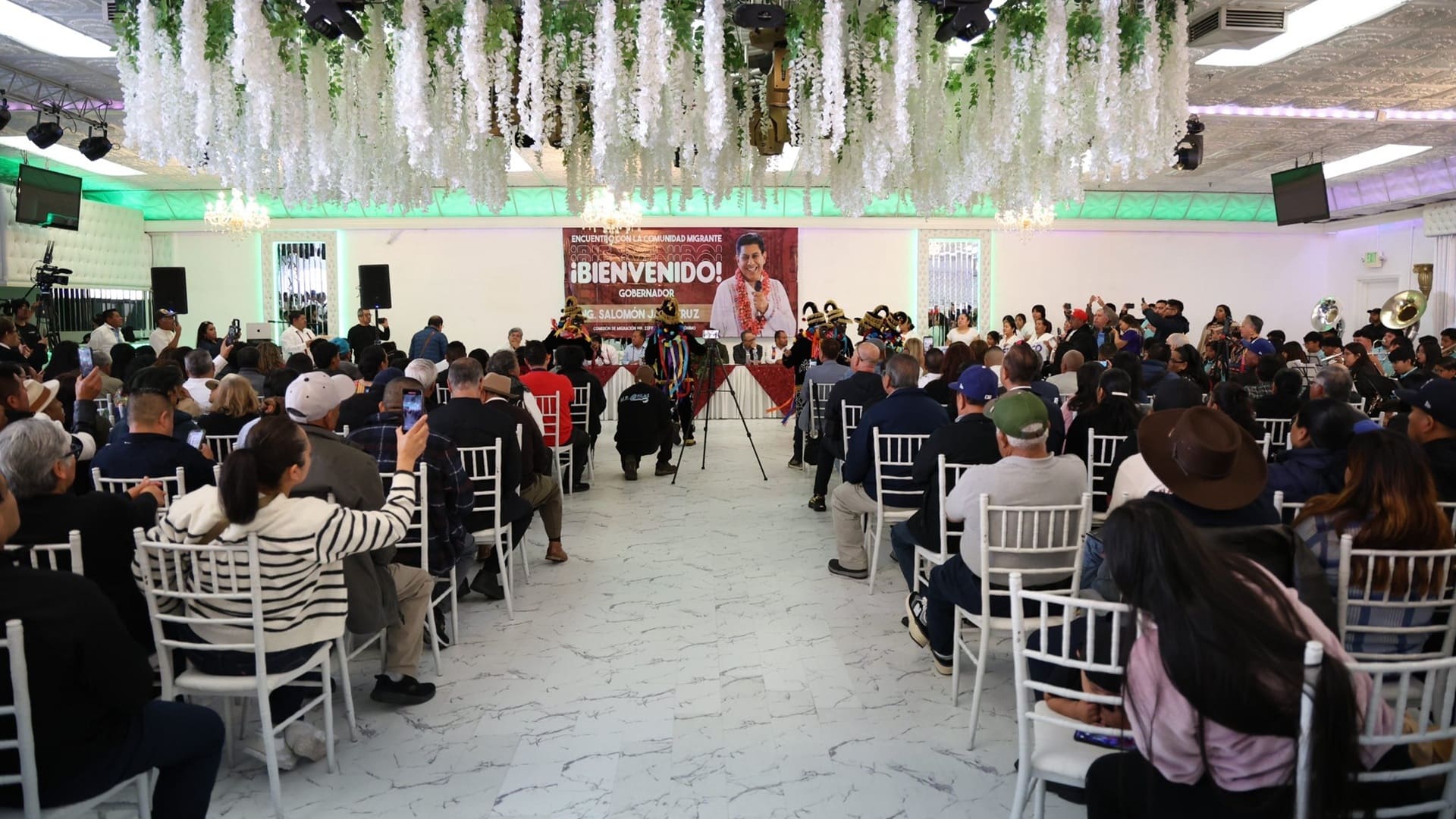 “Nunca más un gobierno que abandone a sus migrantes”: Jara Cruz, desde Los Angeles