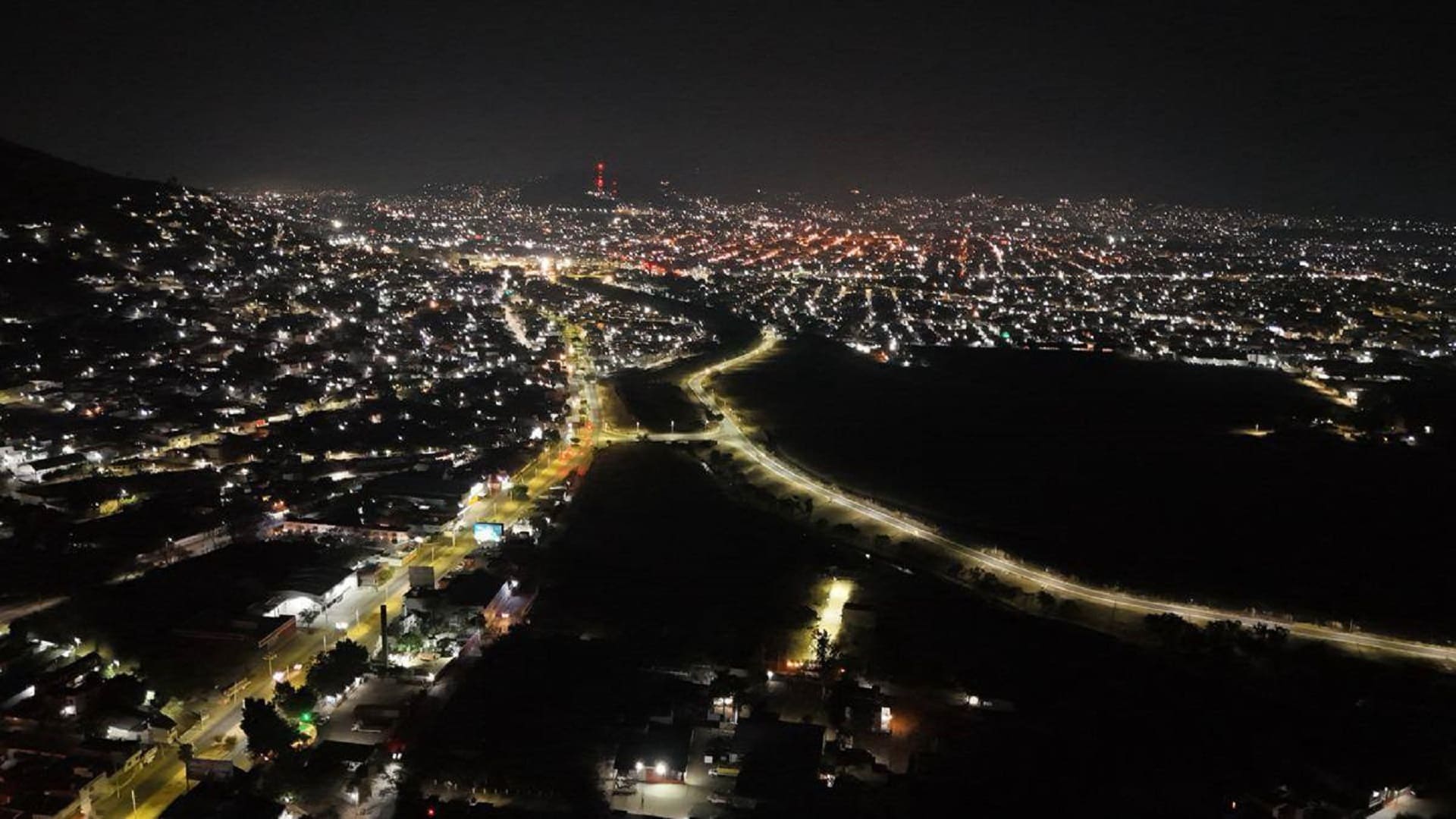 Rehabilitan calle Francisco Zarco en Santa Cruz Xoxocotlán