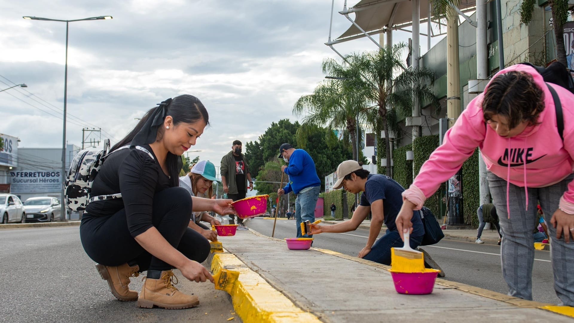 Aplican Tequios Vecinales en tramo de la Carretera Internacional Aplican Tequios Vecinales en tramo de la Carretera Internacional