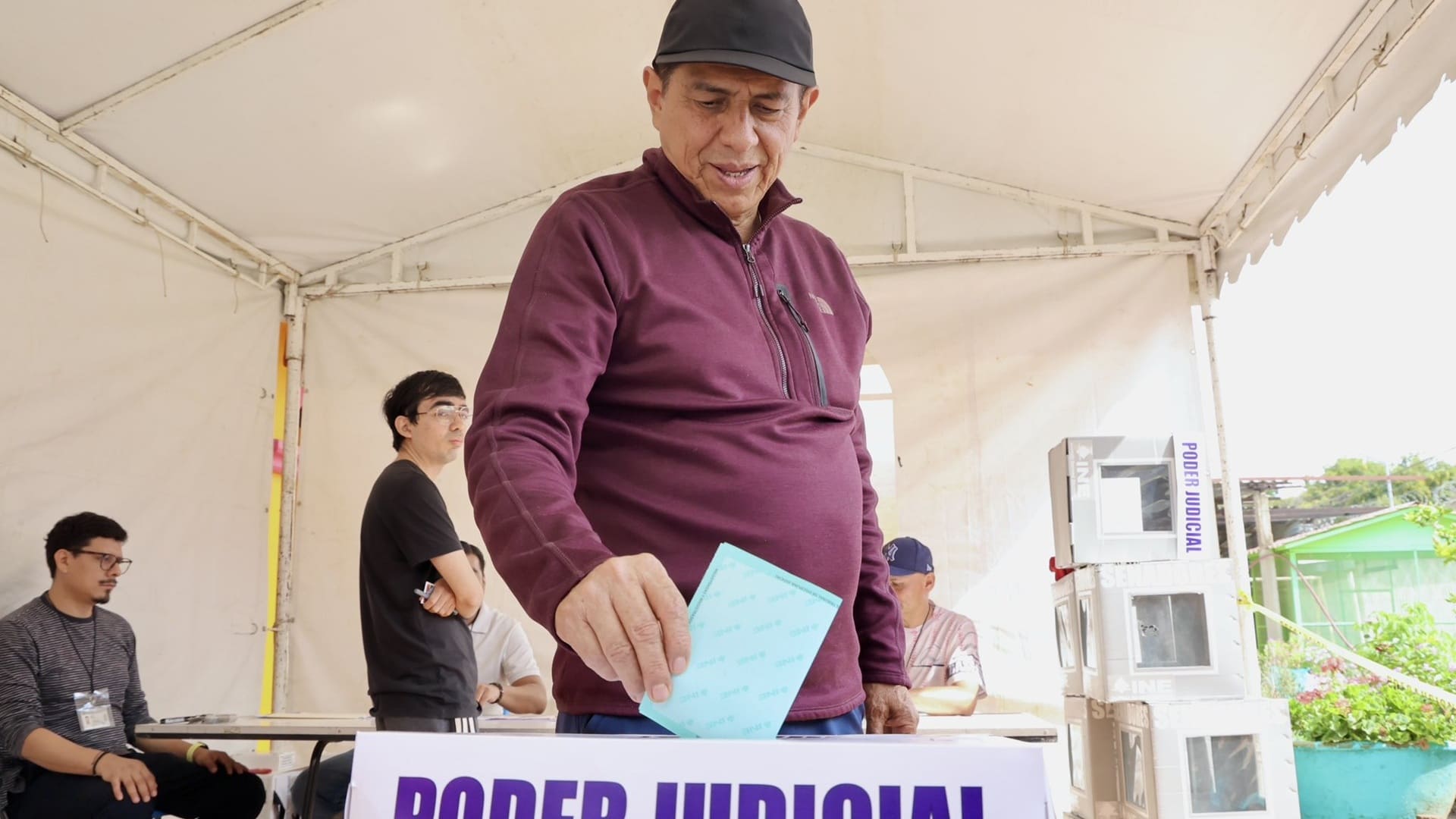 Elección judicial 2025: Jara Cruz emitió su voto en el inédito ejercicio