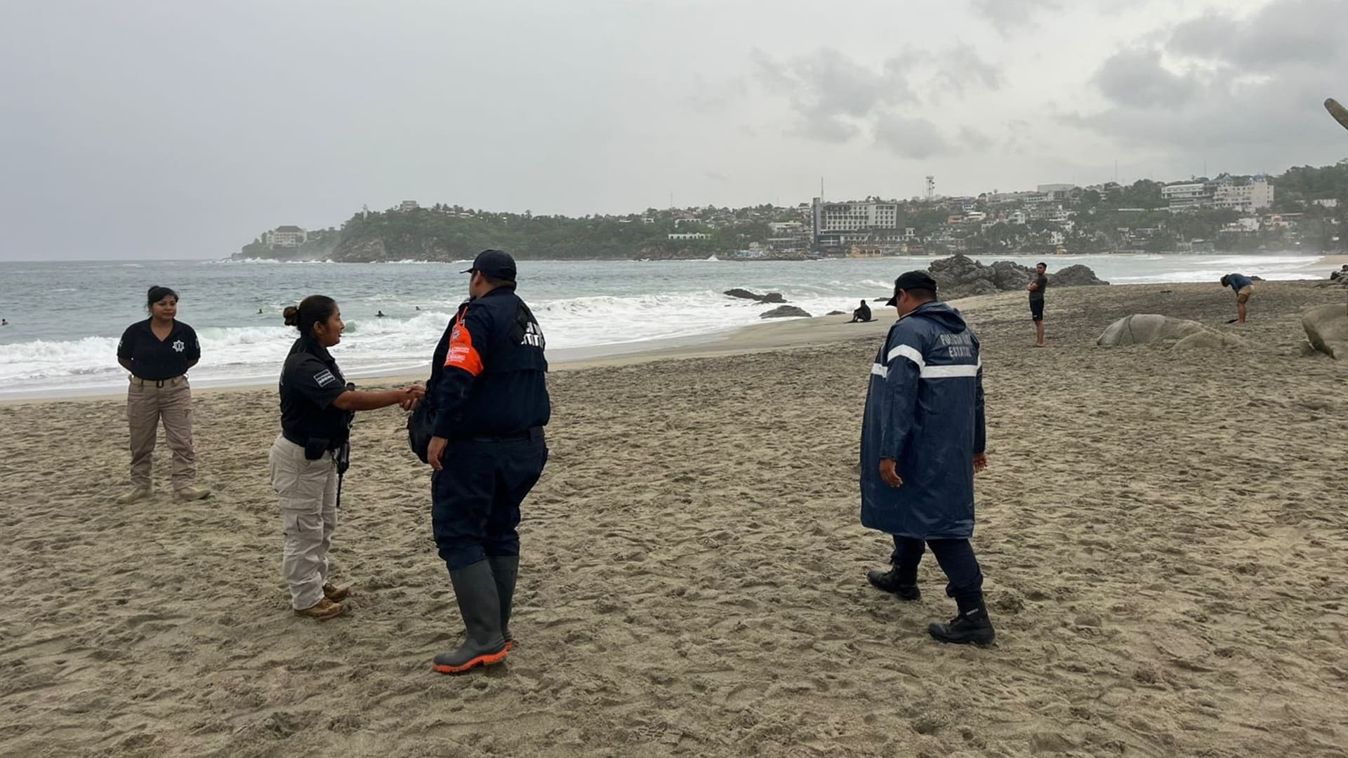 Huracán Erick en Oaxaca: Marina activa fase de auxilio con 100 elementos Huracán Erick en Oaxaca: Marina activa fase de auxilio con 100 elementos