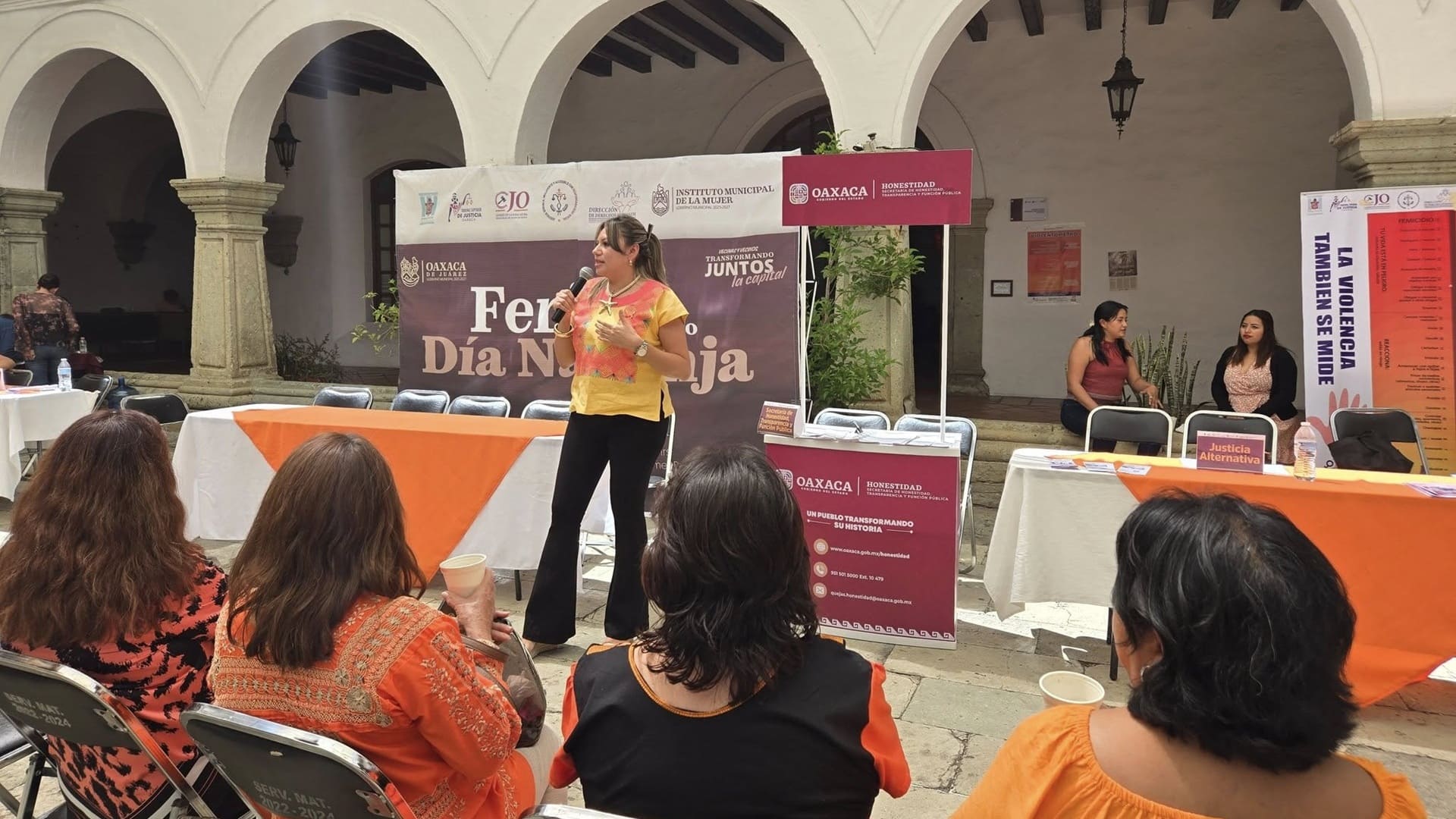PJEO participa activamente en las Ferias Naranja para prevenir la violencia de género