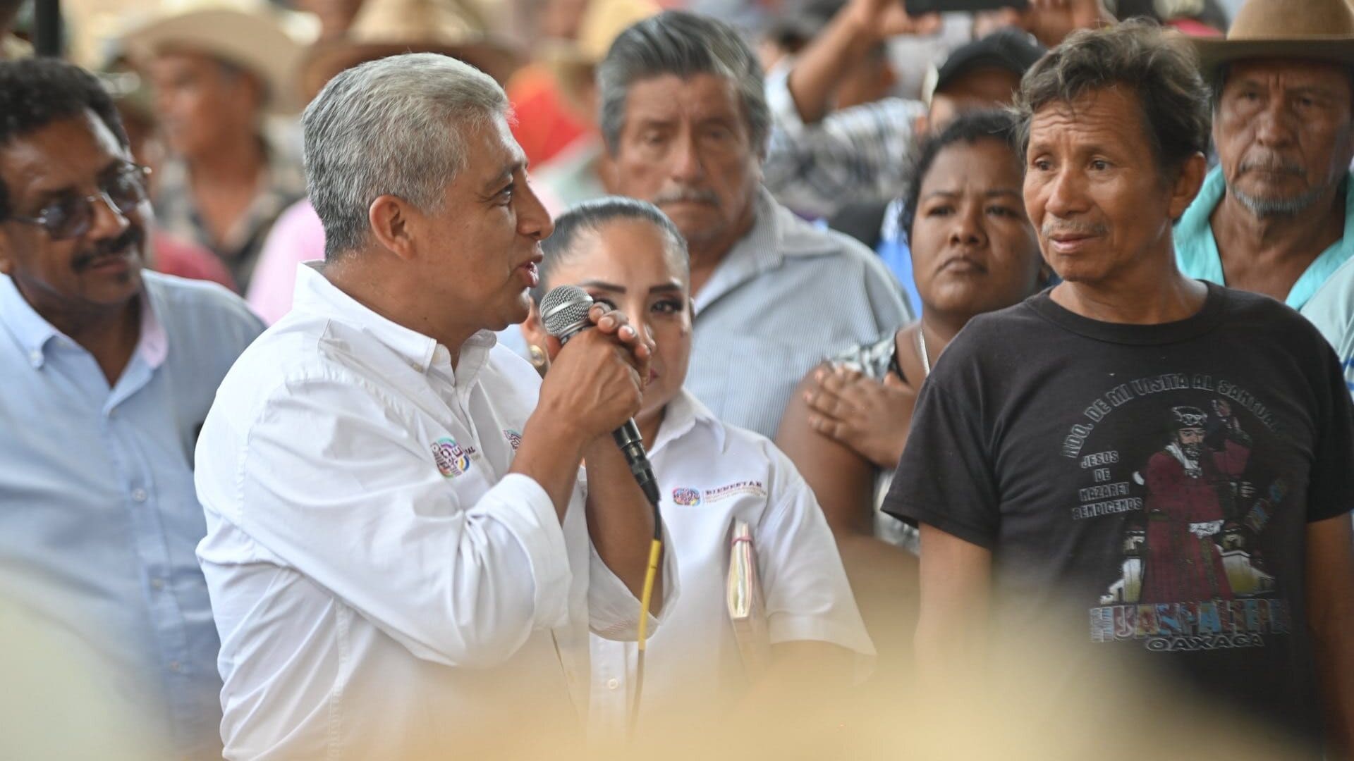 Zona cero de huracán Erick concentra la presencia de funcionarios y políticos