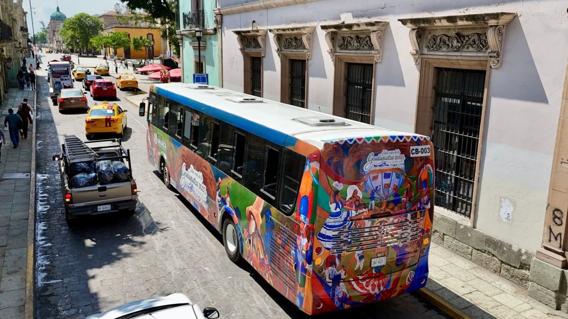 Opera BinniBus con éxito rutas gratuitas para disfrutar de las fiestas de Guelaguetza