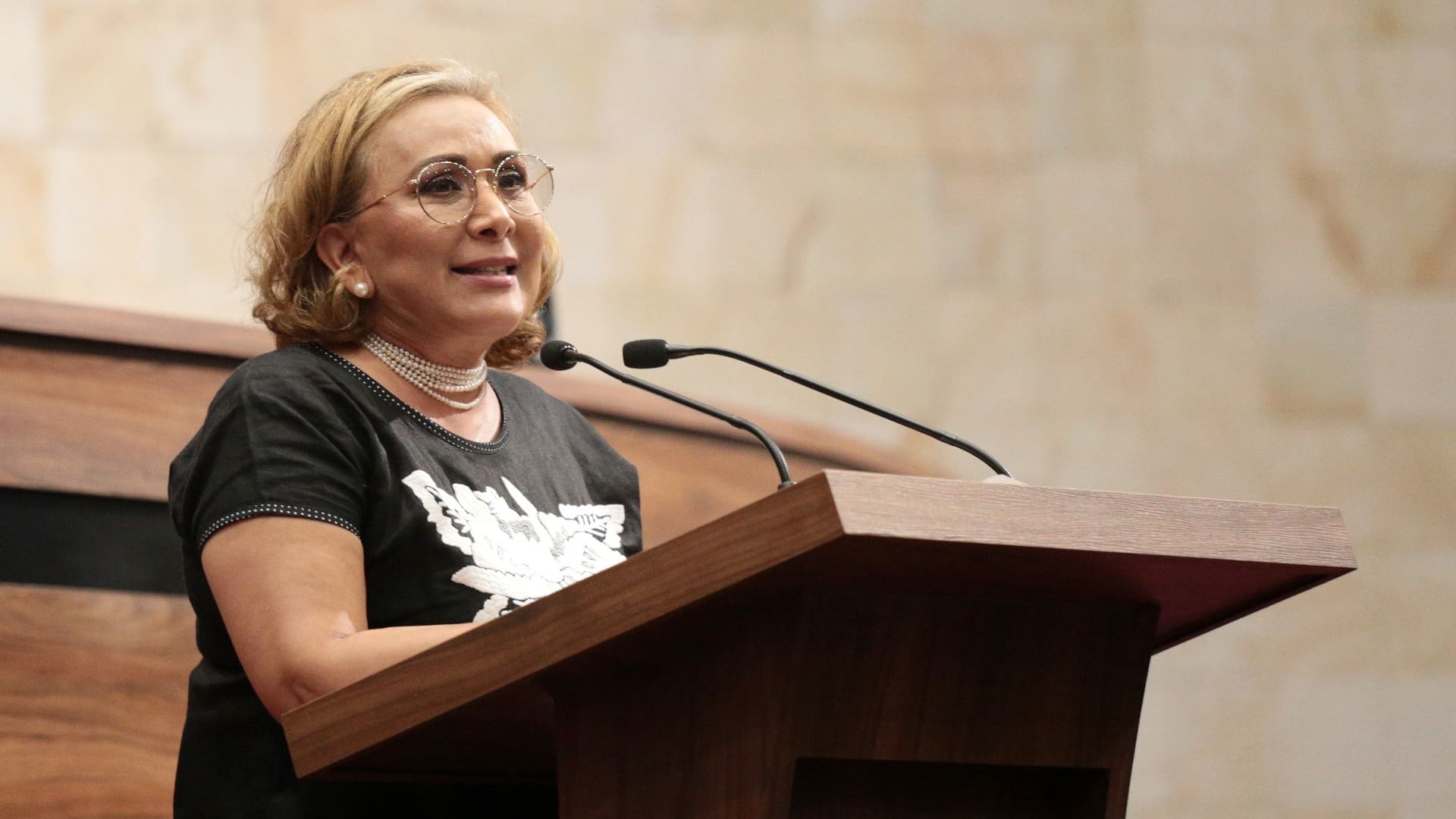 Primera Gobernadora de Oaxaca seria por 5 años, de avanzar reforma constitucional Primera Gobernadora de Oaxaca seria por 5 años, de avanzar reforma constitucional