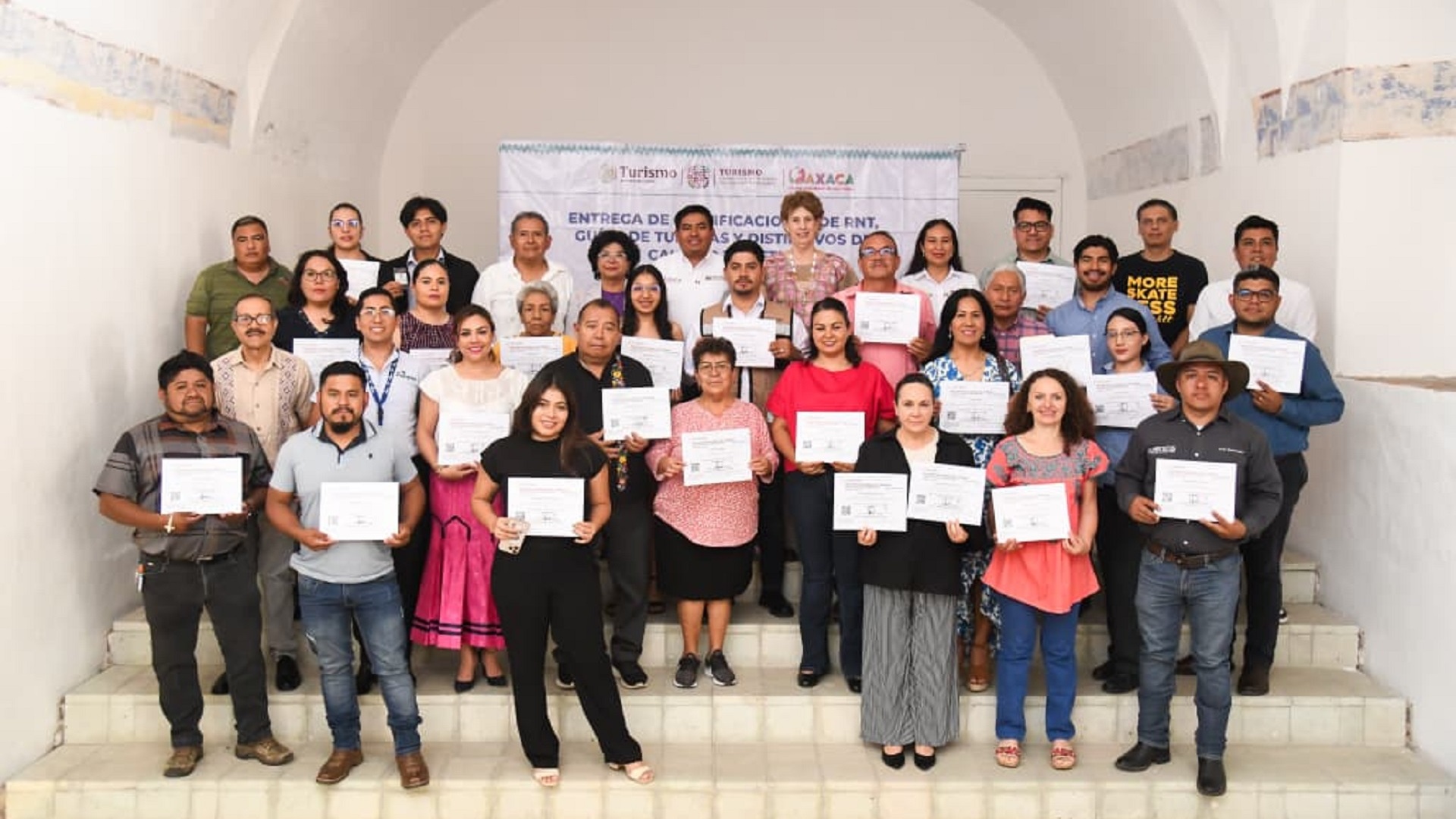 En Oaxaca entrega Sectur distintivos y certificaciones para impulsar el turismo En Oaxaca entrega Sectur distintivos y certificaciones para impulsar el turismo