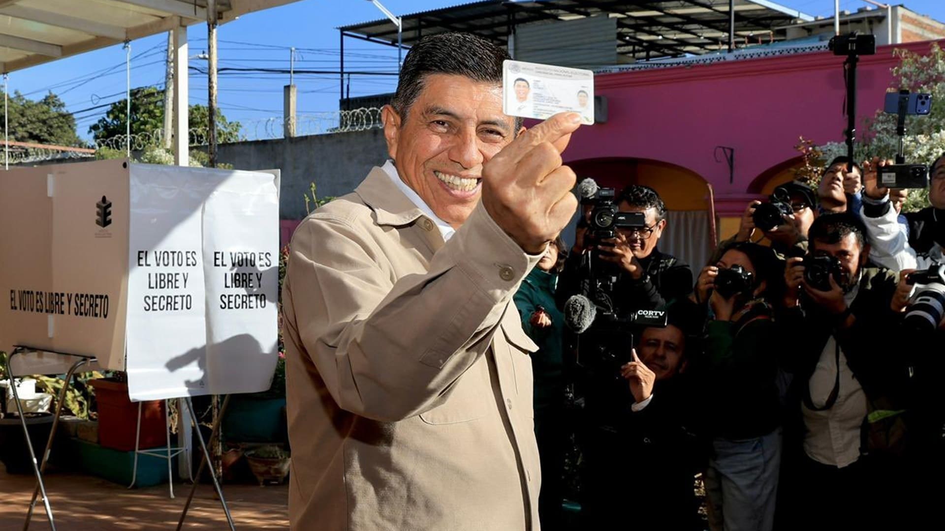 Jara Cruz llama a participar en revocación de mandato en Oaxaca