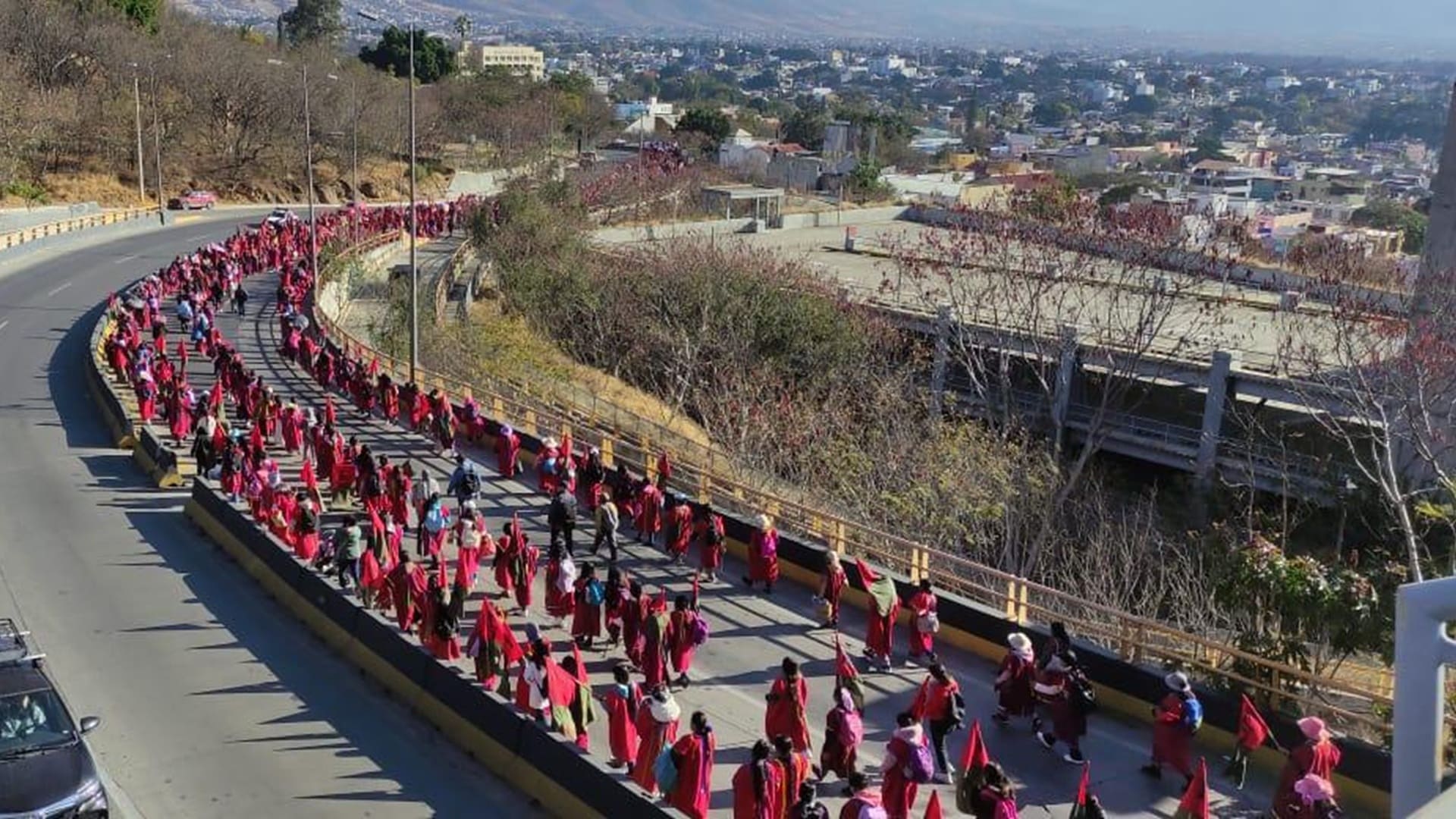 MULT vuelve a marchar en Oaxaca y exige a Jara Cruz justicia por 21 asesinatos