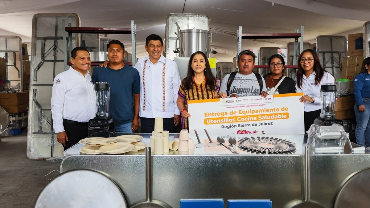DIF Oaxaca entrega 200 equipamientos para fortalecer comedores escolares
