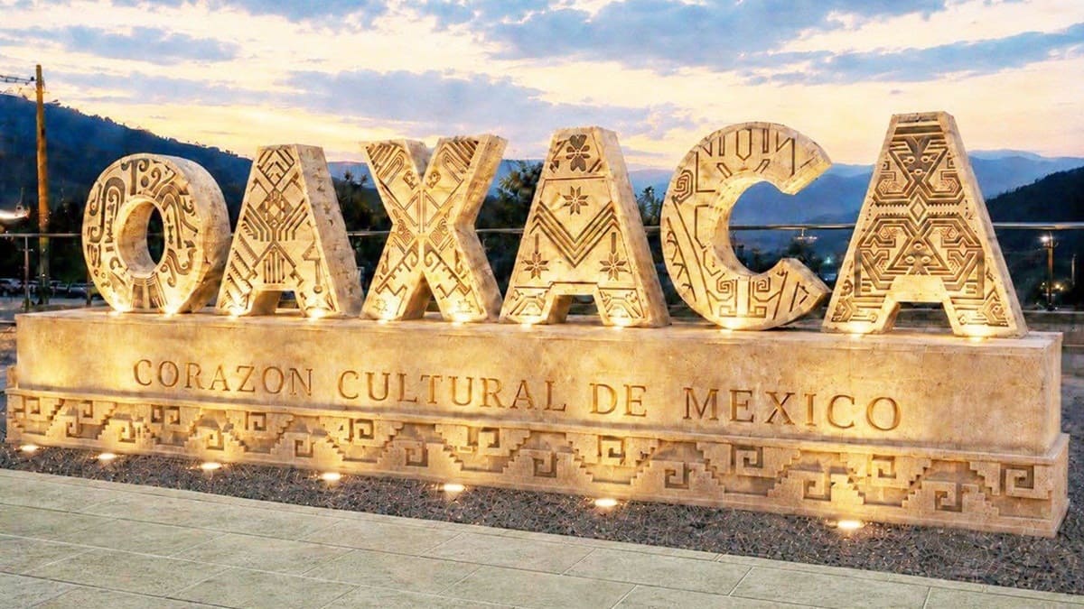 Imagen del nuevo Letrero Monumental del Mirador del Cerro del Fortín en Oaxaca