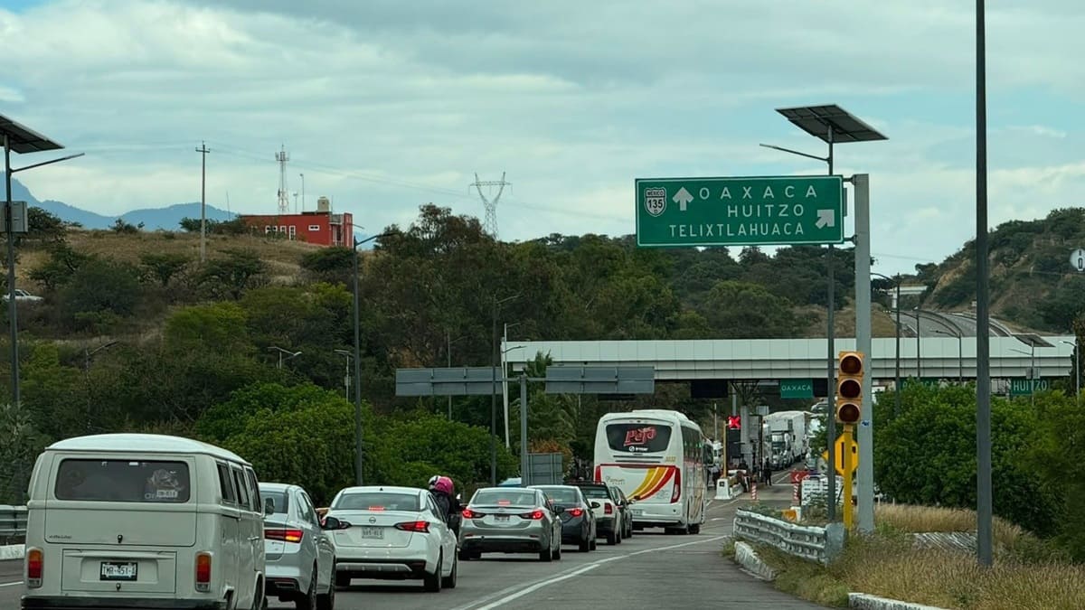 Ampliarán caseta de Huitzo para agilizar acceso a Oaxaca; obras en Nochixtlán concluirían en agosto Ampliarán caseta de Huitzo para agilizar acceso a Oaxaca; obras en Nochixtlán concluirían en agosto