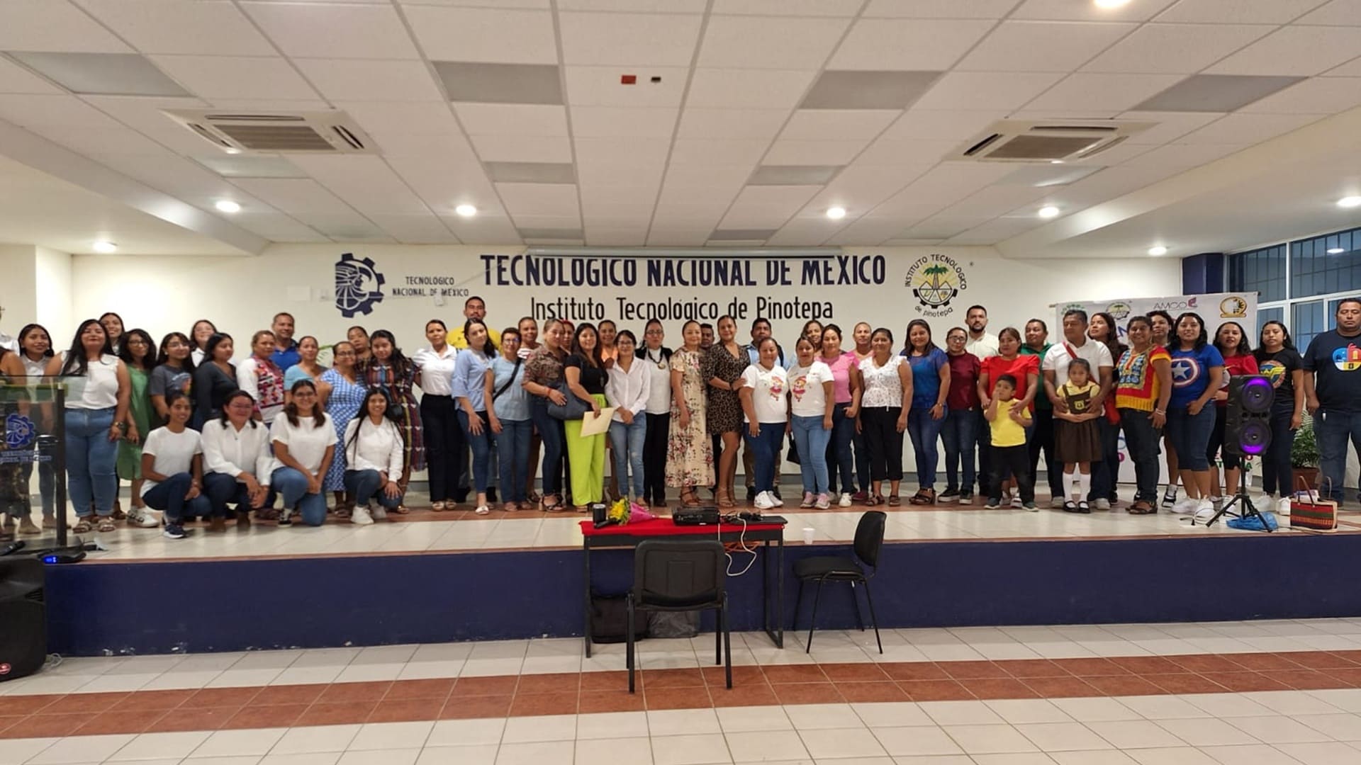 Celebran primer foro “Hablemos del TEA” en Pinotepa Nacional Celebran primer foro “Hablemos del TEA” en Pinotepa Nacional