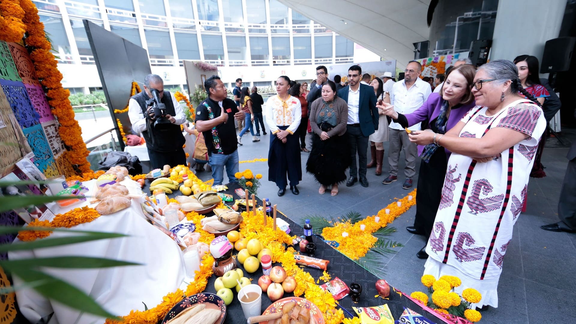 The Soul of Oaxaca Illuminates the Mexican Senate with Day of the Dead Altars The Soul of Oaxaca Illuminates the Mexican Senate with Day of the Dead Altars
