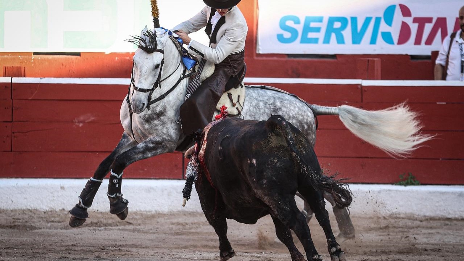 Tarik Othón, en la Corrida Blanca de Mérida