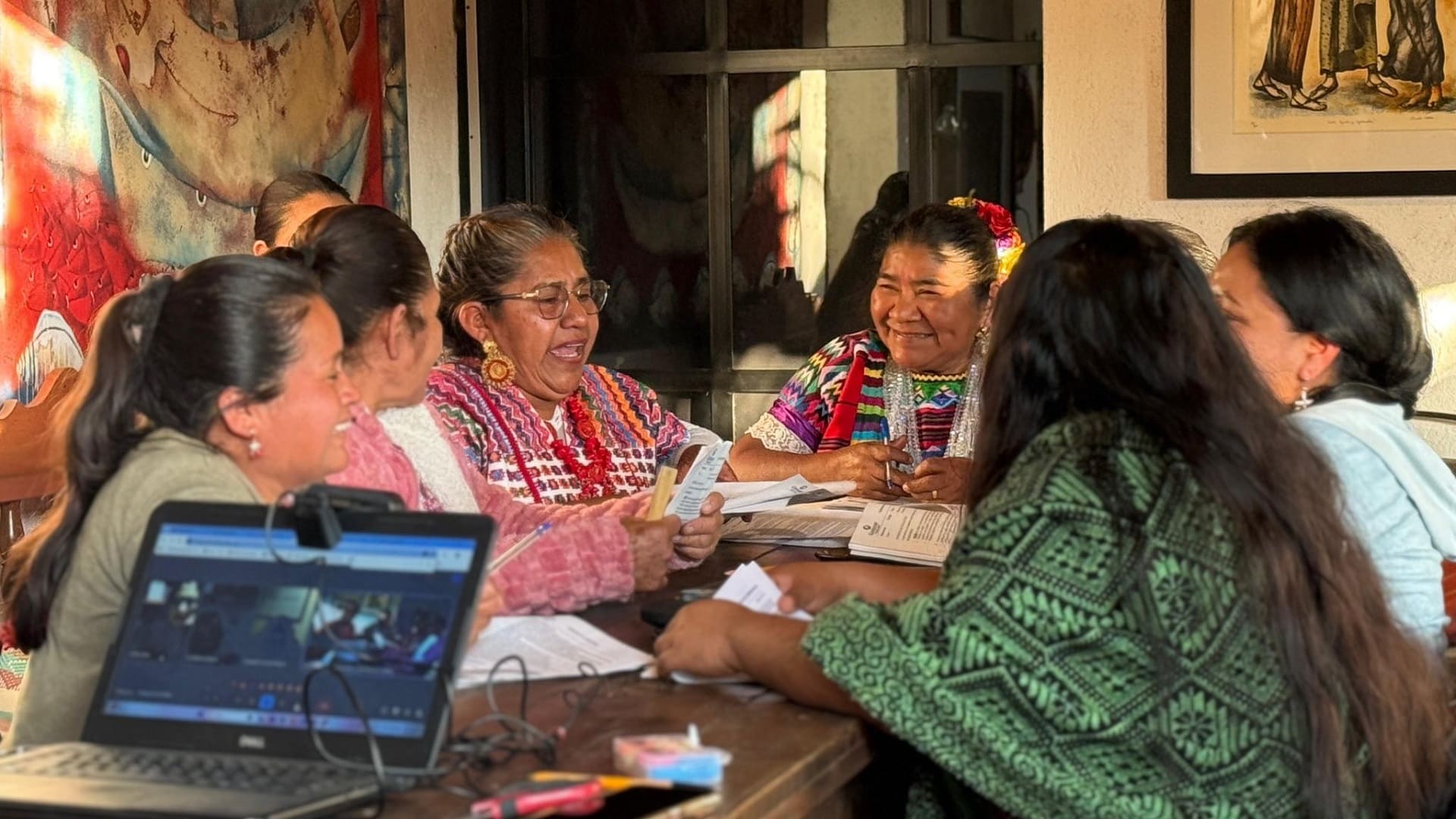 Oaxaca impulsa registro y certificación de textiles tradicionales en telar de cintura
