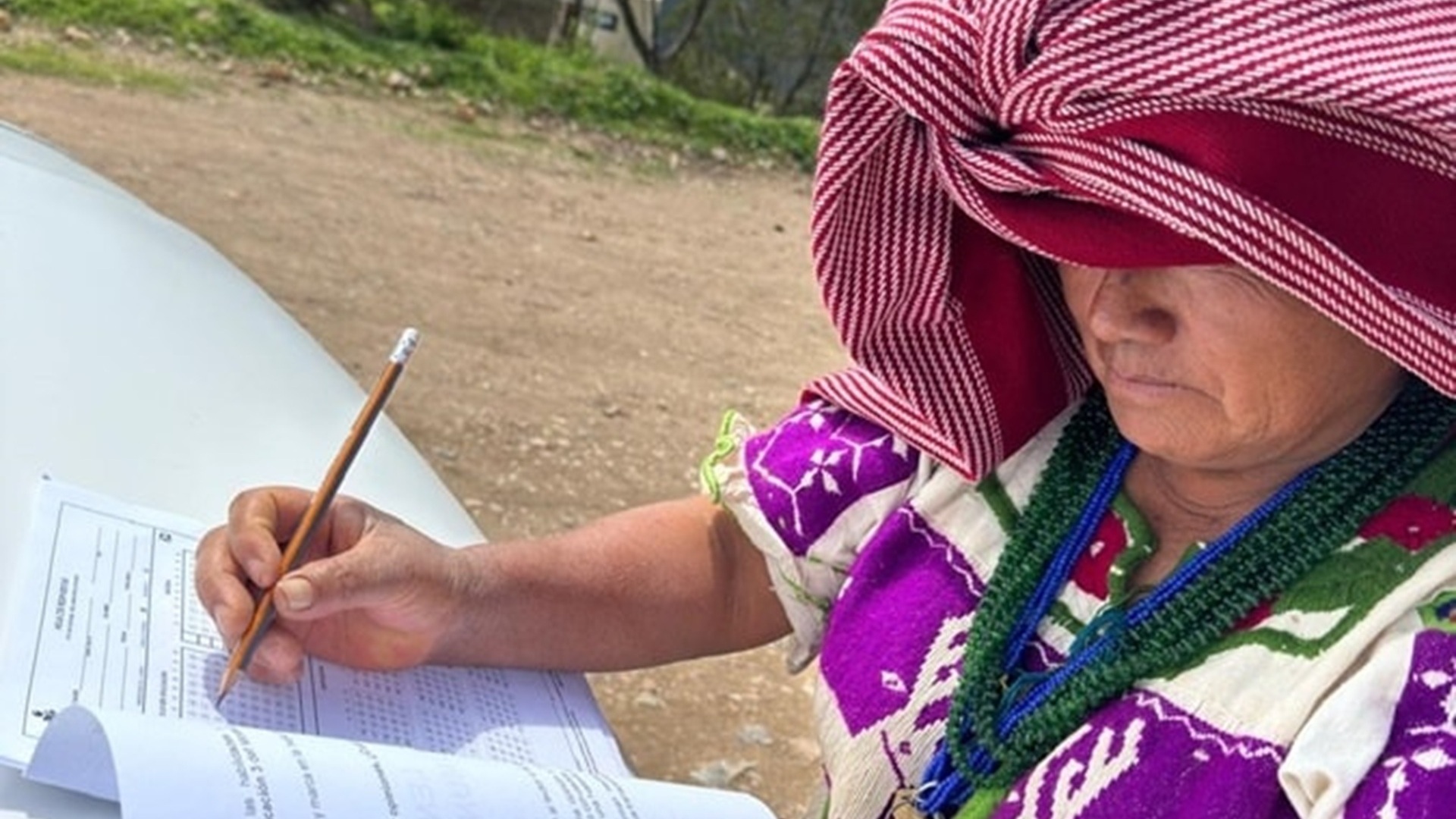 Modelo Indígena Bilingüe impulsa alfabetización en ocho lenguas maternas en Oaxaca