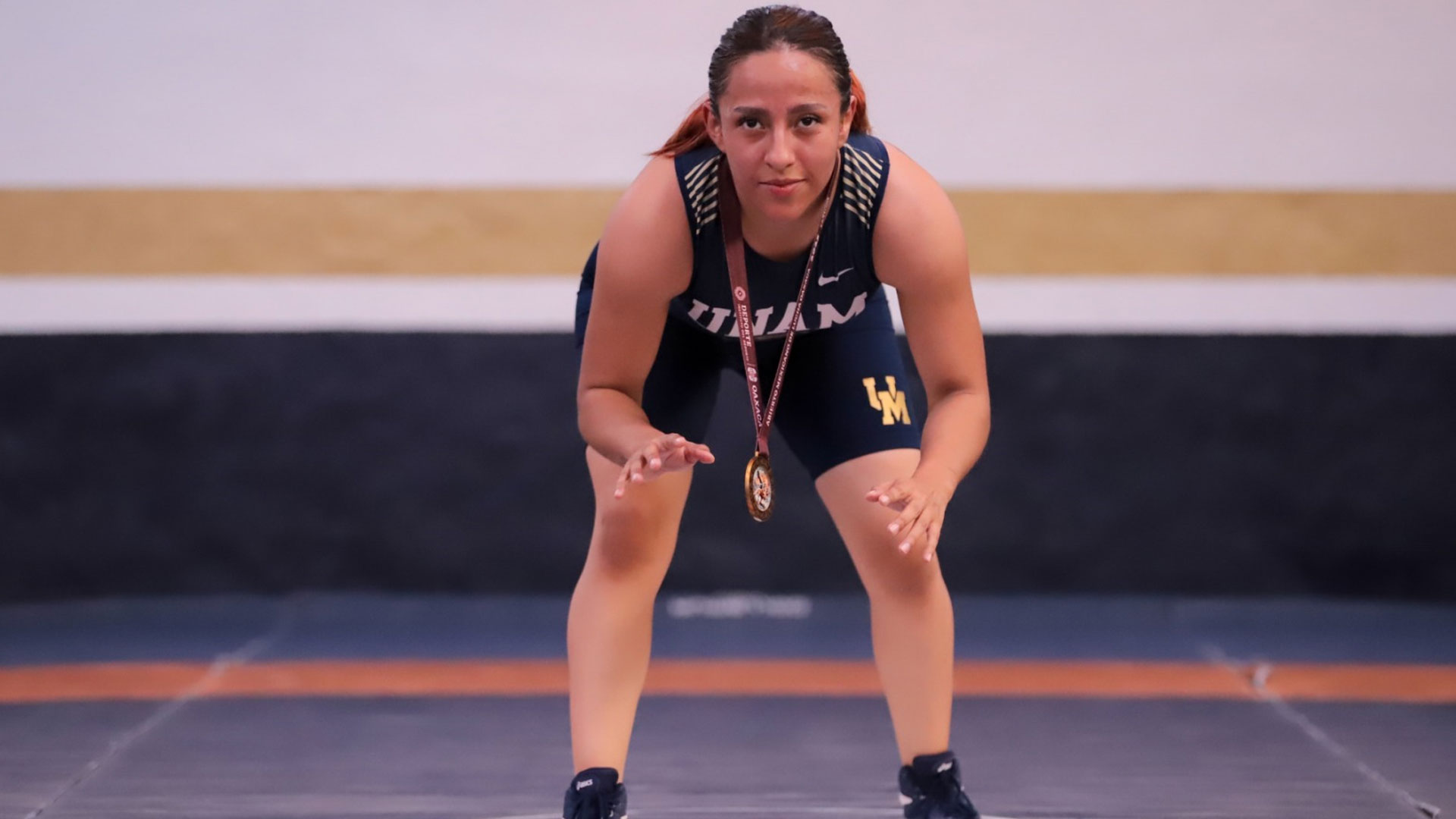Andrea Bautista, alumna de la UNAM, logra medalla de oro en Abierto Mexicano de Lucha