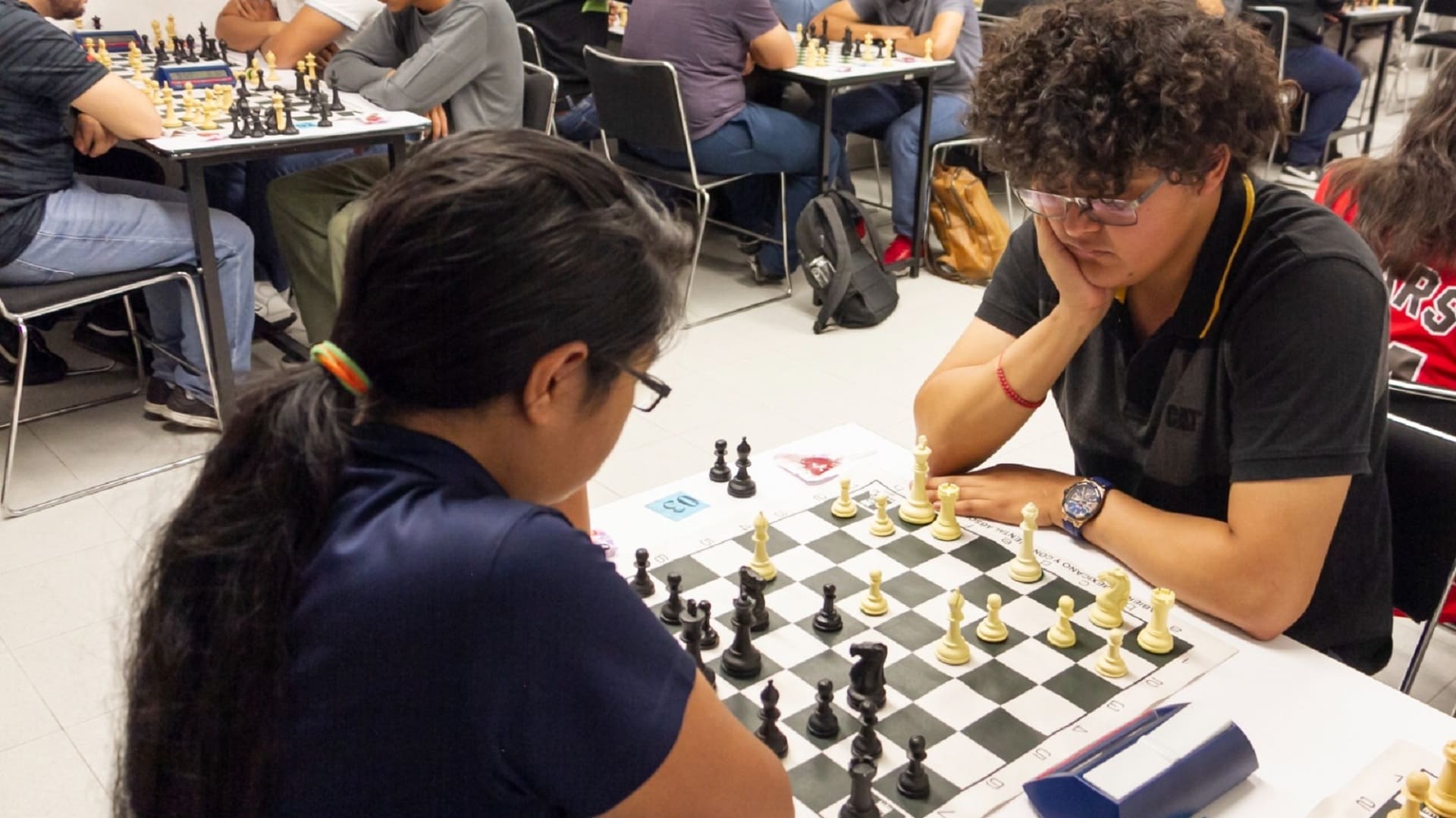 Deporte UNAM celebra amistad con ajedrez, bicitren y yoga Deporte UNAM celebra amistad con ajedrez, bicitren y yoga