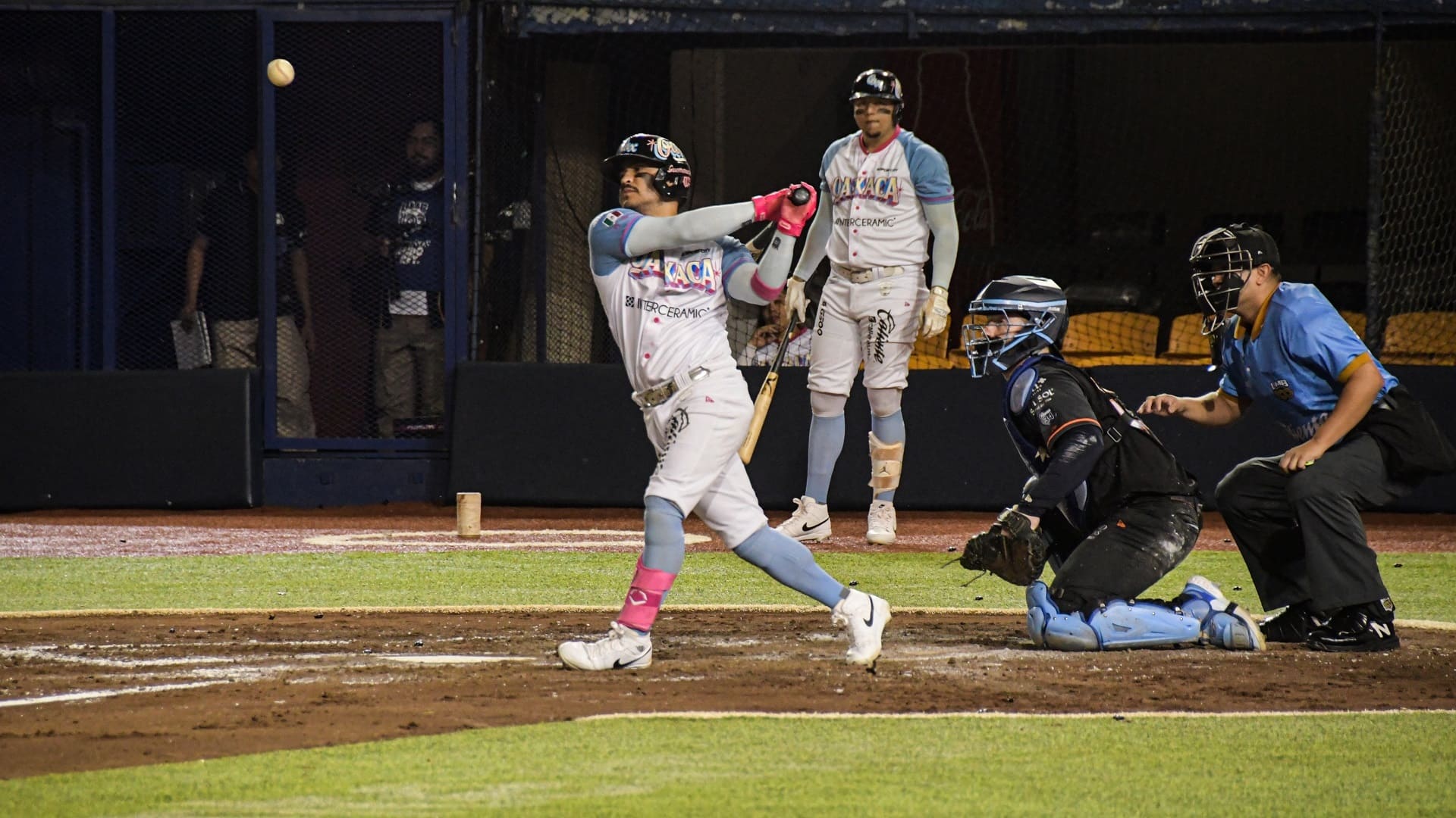 Tigres asegura la serie ante Oaxaca, en juego de once entradas Tigres asegura la serie ante Oaxaca, en juego de once entradas