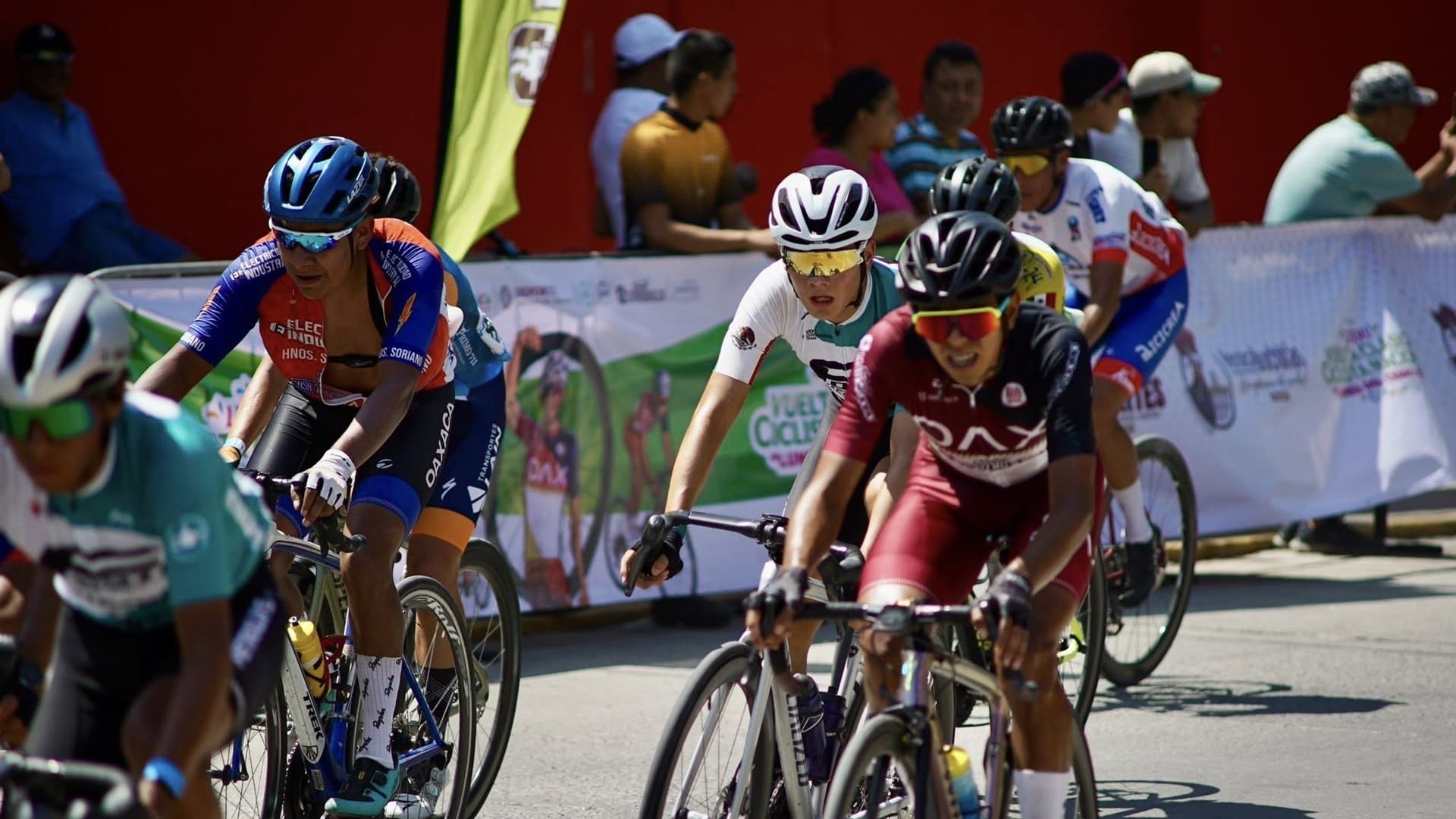 Así inició la LXXVI Vuelta Clásica Ciclista Nacional Lunes del Cerro 2025 Así inició la LXXVI Vuelta Clásica Ciclista Nacional Lunes del Cerro 2025