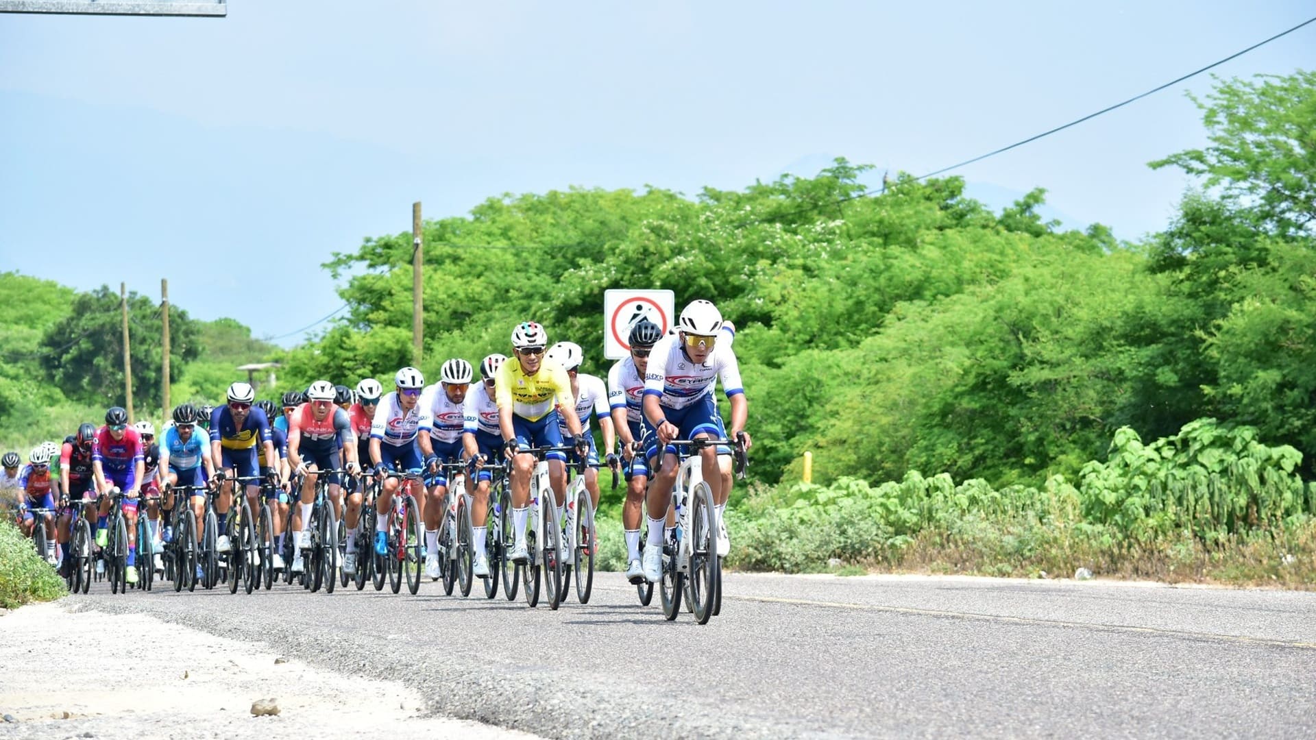 Equipo Transportes LAIN se adueña de la Vuelta Clásica Ciclista Nacional Equipo Transportes LAIN se adueña de la Vuelta Clásica Ciclista Nacional