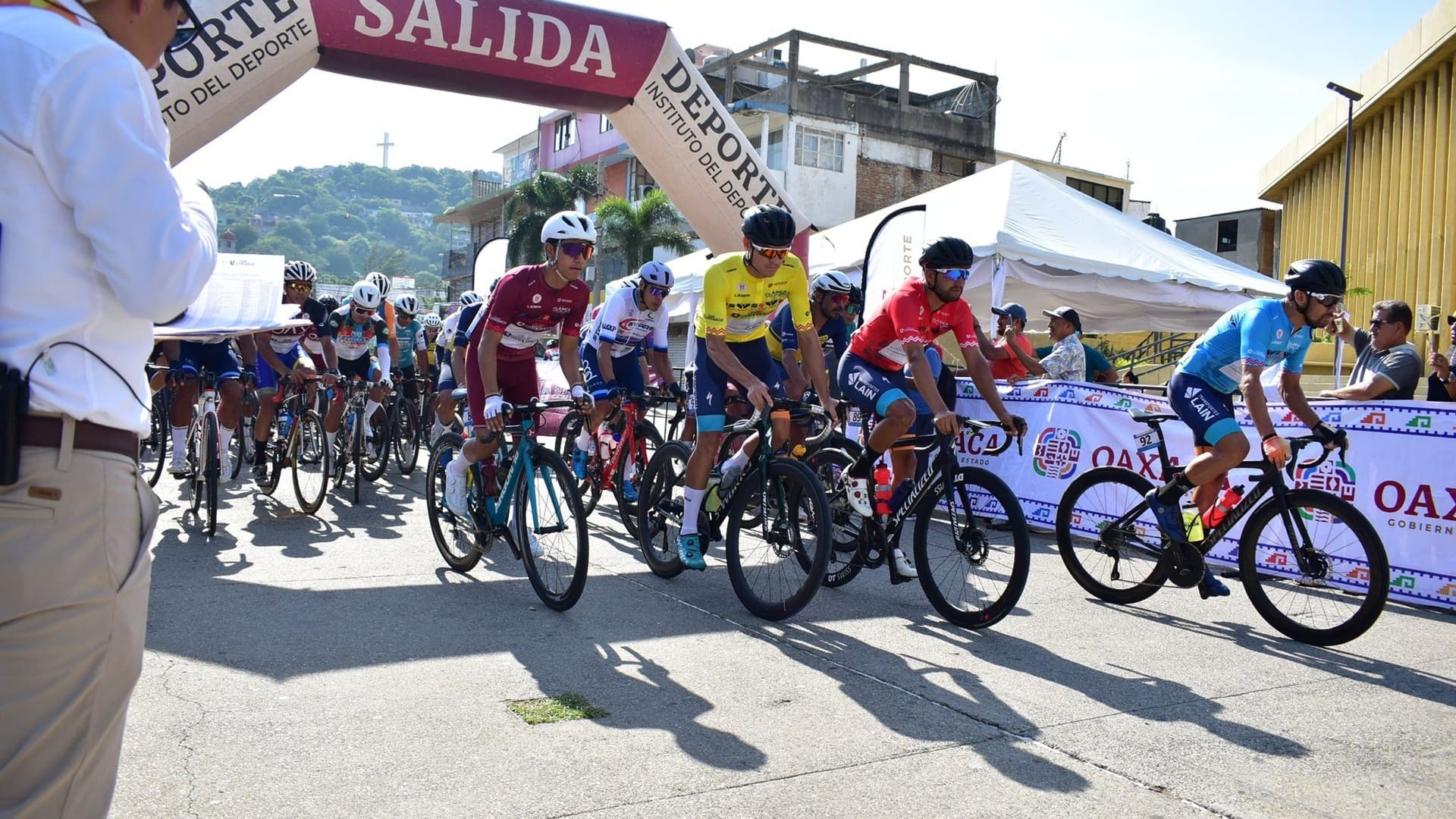 Tercera etapa de la Vuelta Clásica Ciclista Nacional llega a la Costa oaxaqueña Tercera etapa de la Vuelta Clásica Ciclista Nacional llega a la Costa oaxaqueña