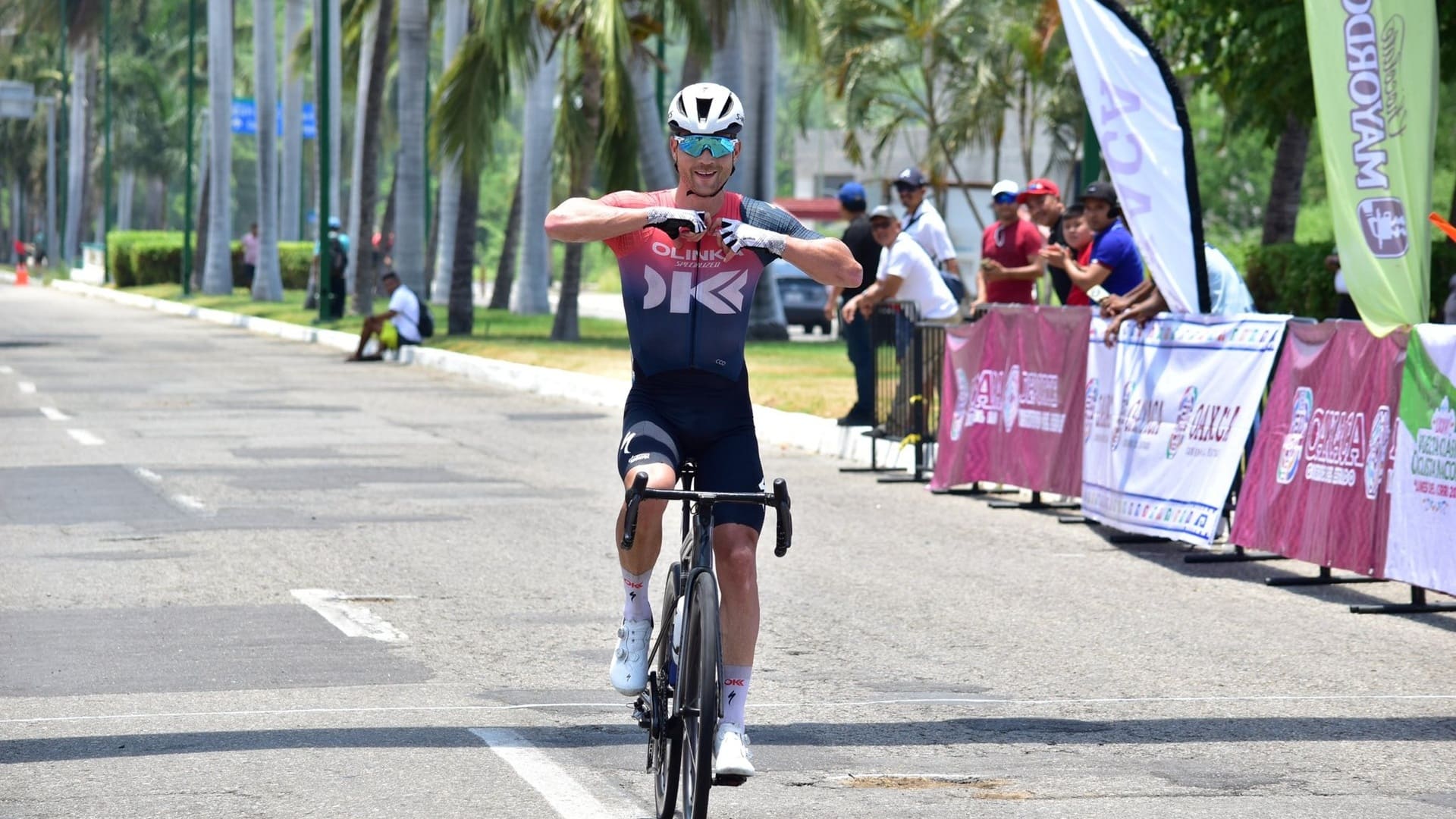 Tercera etapa de la Vuelta Clásica Ciclista Nacional llega a la Costa oaxaqueña Tercera etapa de la Vuelta Clásica Ciclista Nacional llega a la Costa oaxaqueña