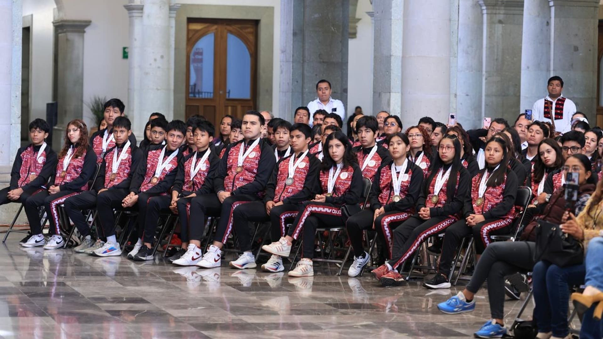 Oaxaca premia a sus campeones de la Olimpiada Nacional Conade 2025 Oaxaca premia a sus campeones de la Olimpiada Nacional Conade 2025