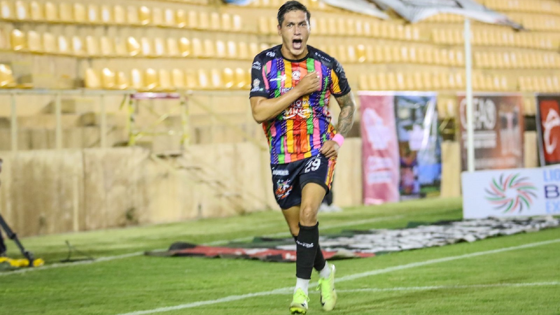 Alebrijes y Atlético La Paz reparten puntos en el Estadio Tecnológico Alebrijes y Atlético La Paz reparten puntos en el Estadio Tecnológico