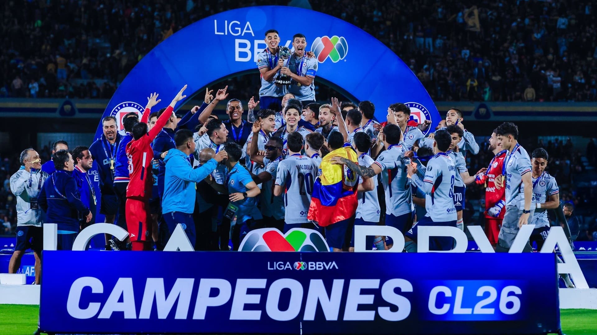 Cruz Azul rompe fantasmas y conquista la Liga MX 2026 en una final dramática ante Pumas Cruz Azul rompe fantasmas y conquista la Liga MX 2026 en una final dramática ante Pumas