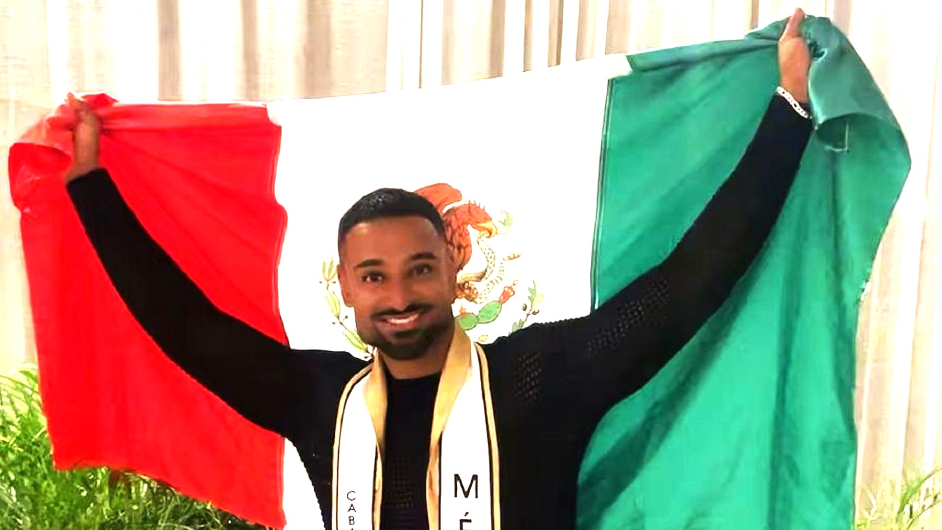 Ulises Baños: el modelo oaxaqueño que conquista el mundo coronándose Caballero Universal 2025 Ulises Baños: el modelo oaxaqueño que conquista el mundo coronándose Caballero Universal 2025