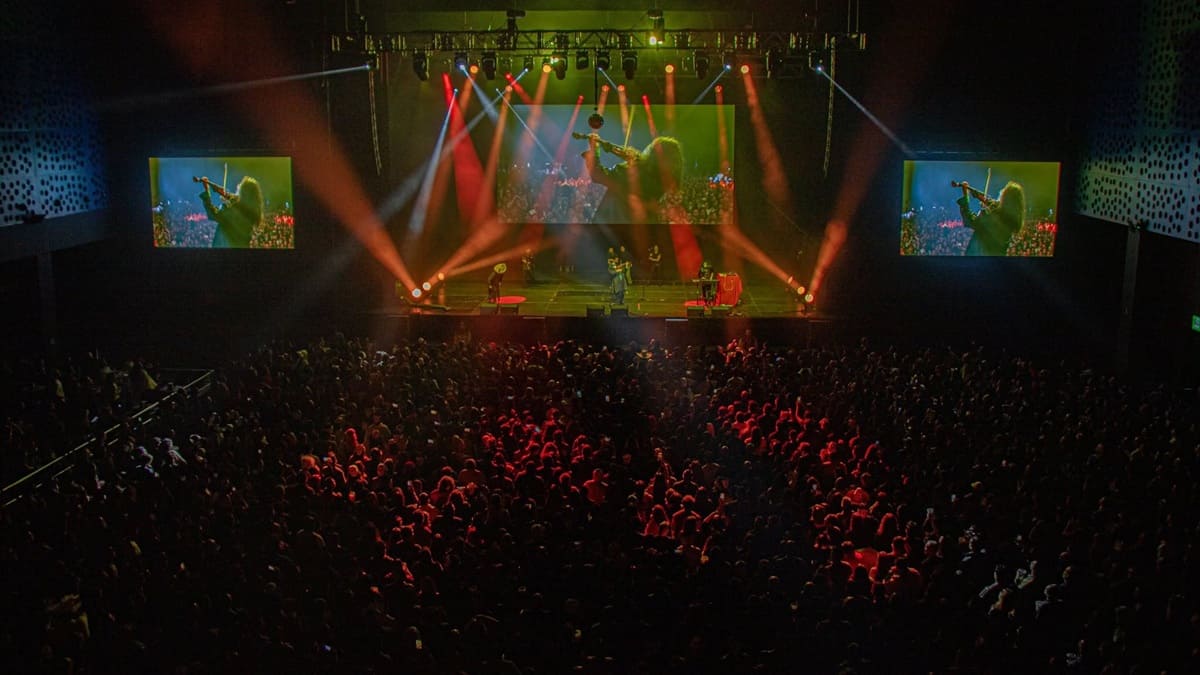 Presentación de la La Bande-Son Imaginaire, originaria de Oaxaca, en el Pepsi Center de la CDMX