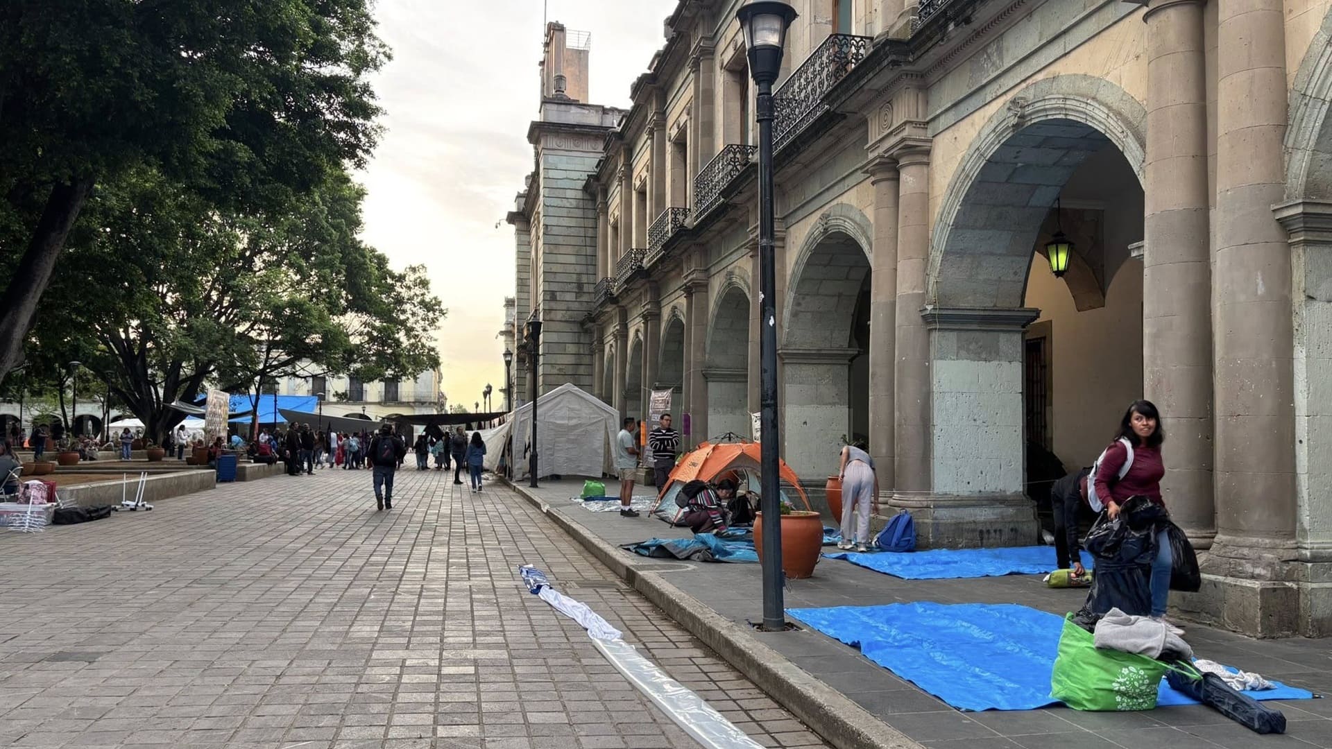 Oaxaca amanece sin clases: paro indefinido de la Sección 22 deja a más de 800 mil estudiantes fuera de las aulas
