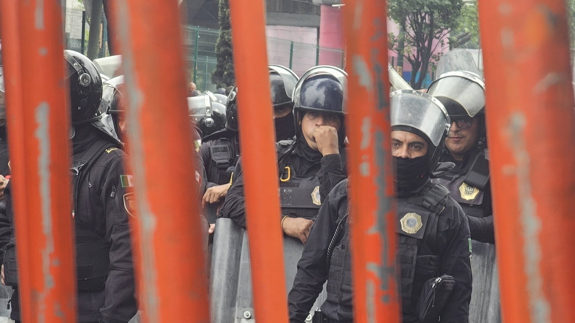 CNTE amenaza accesos al AICM en vísperas del Mundial 2026; exige diálogo directo con Sheinbaum