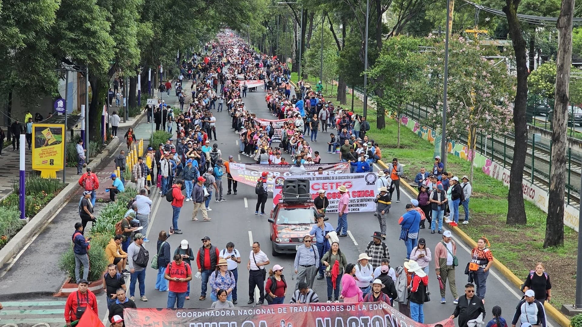 CNTE amenaza accesos al AICM en vísperas del Mundial 2026; exige diálogo directo con Sheinbaum