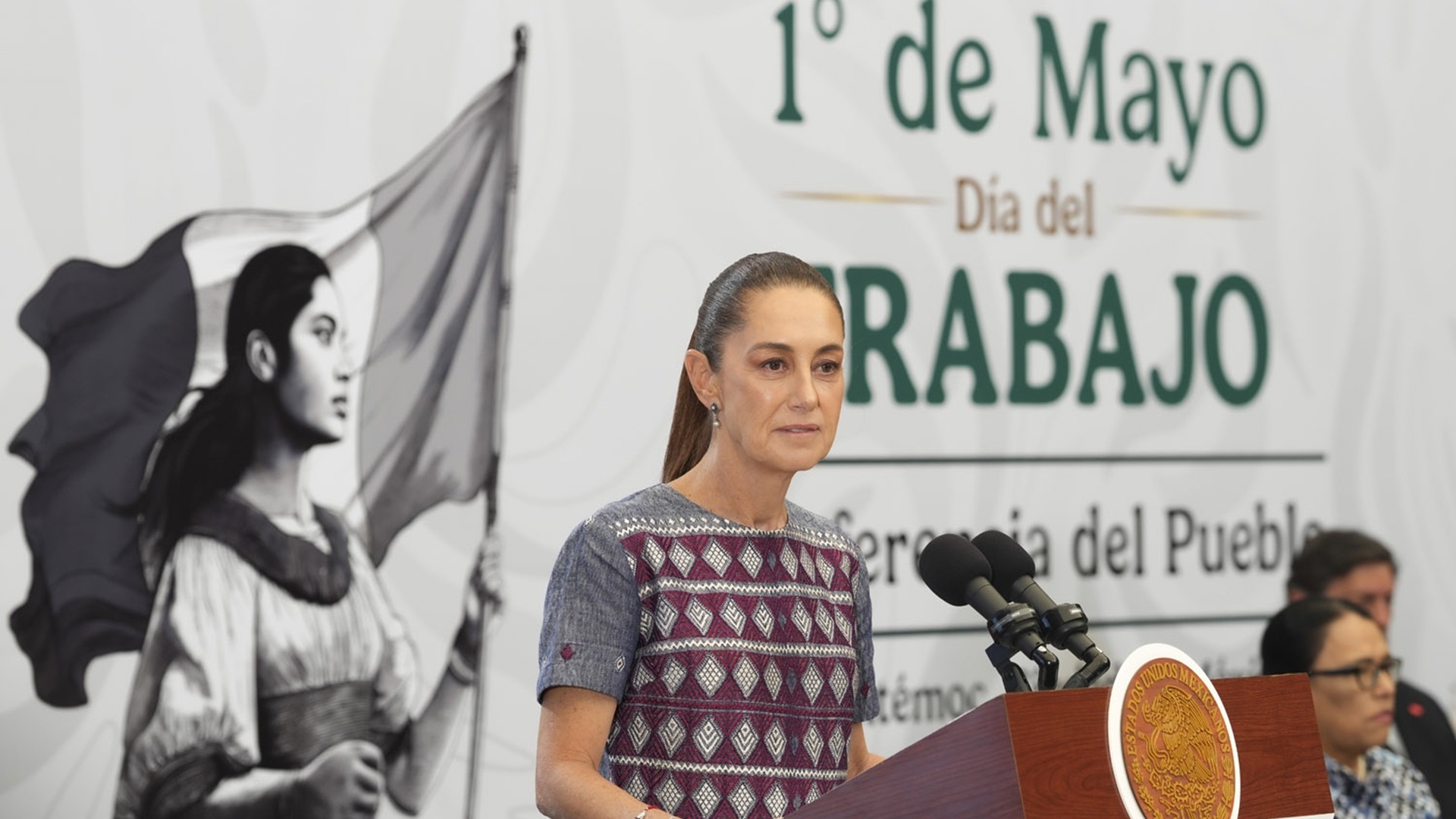Sheinbaum reconoce límites presupuestales para atender demandas de la CNTE