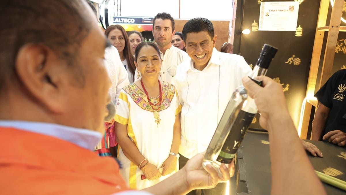 La Feria del Mezcal 2026: entre la promoción turística y la falta de transparencia La Feria del Mezcal 2026: entre la promoción turística y la falta de transparencia