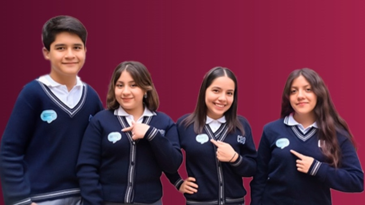 Imagen oficial del programa Mi Derecho, Mi Lugar, donde aparecen niños y niñas con uniforme escolar