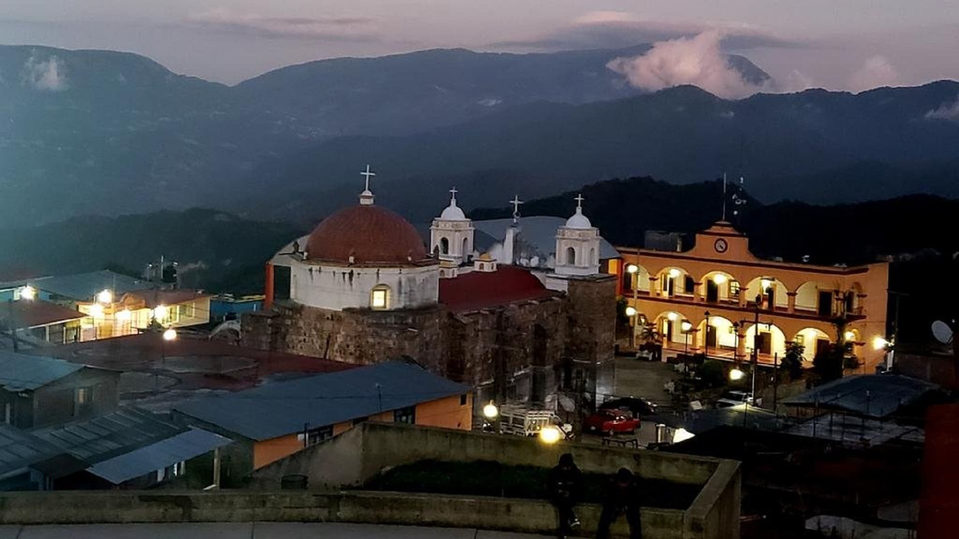 Fiscalía de Oaxaca confirma cinco muertos y once heridos por disputa agraria Fiscalía de Oaxaca confirma cinco muertos y once heridos por disputa agraria