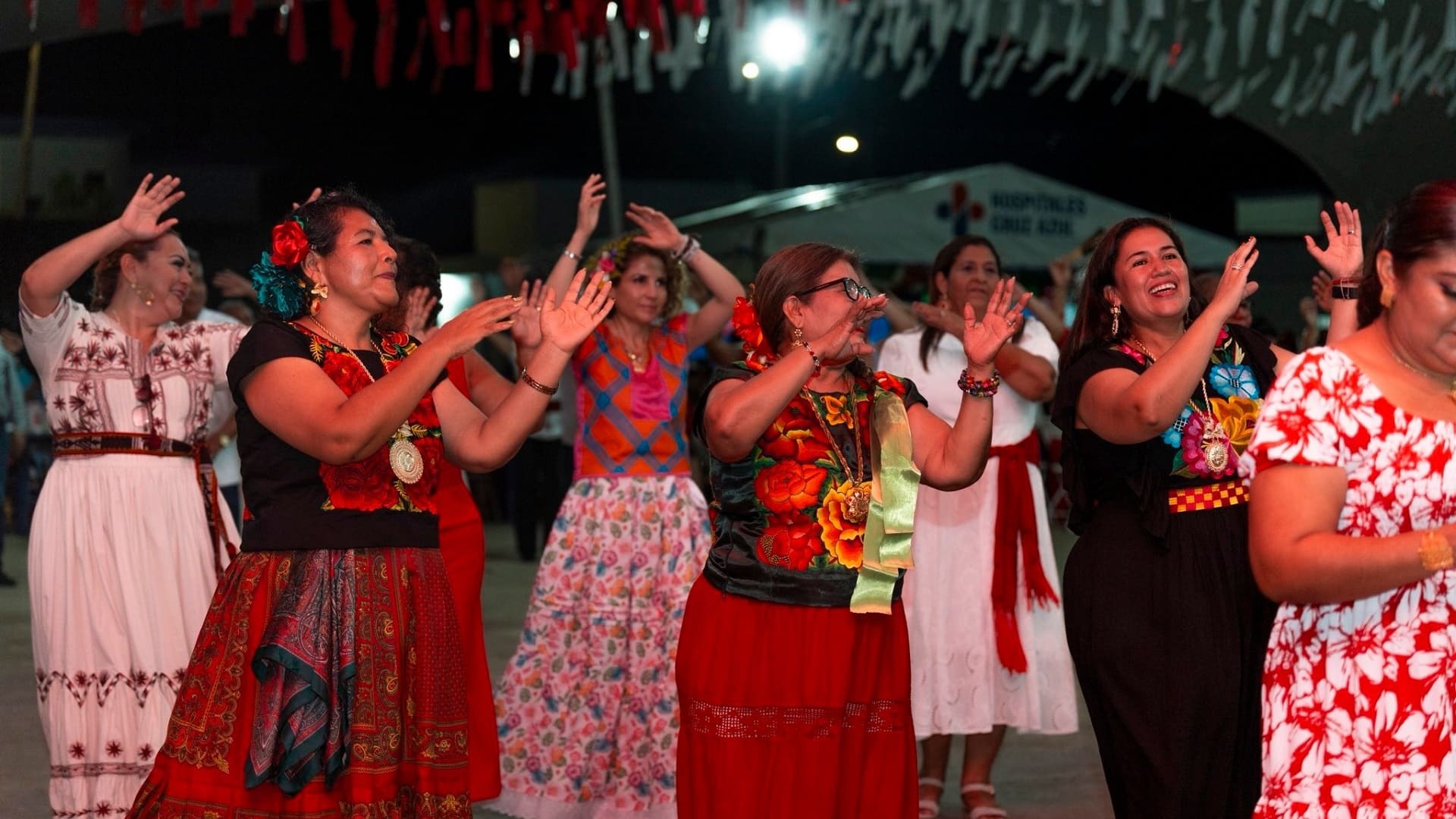 Lagunas vibra con el gran festejo del Grito de Independencia de Cruz Azul Lagunas vibra con el gran festejo del Grito de Independencia de Cruz Azul